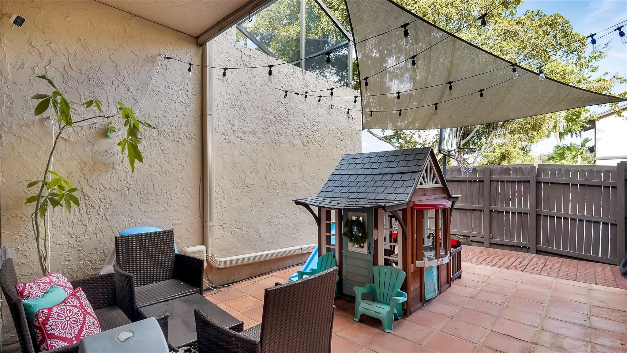 BAYBERRY LAKE - Residential