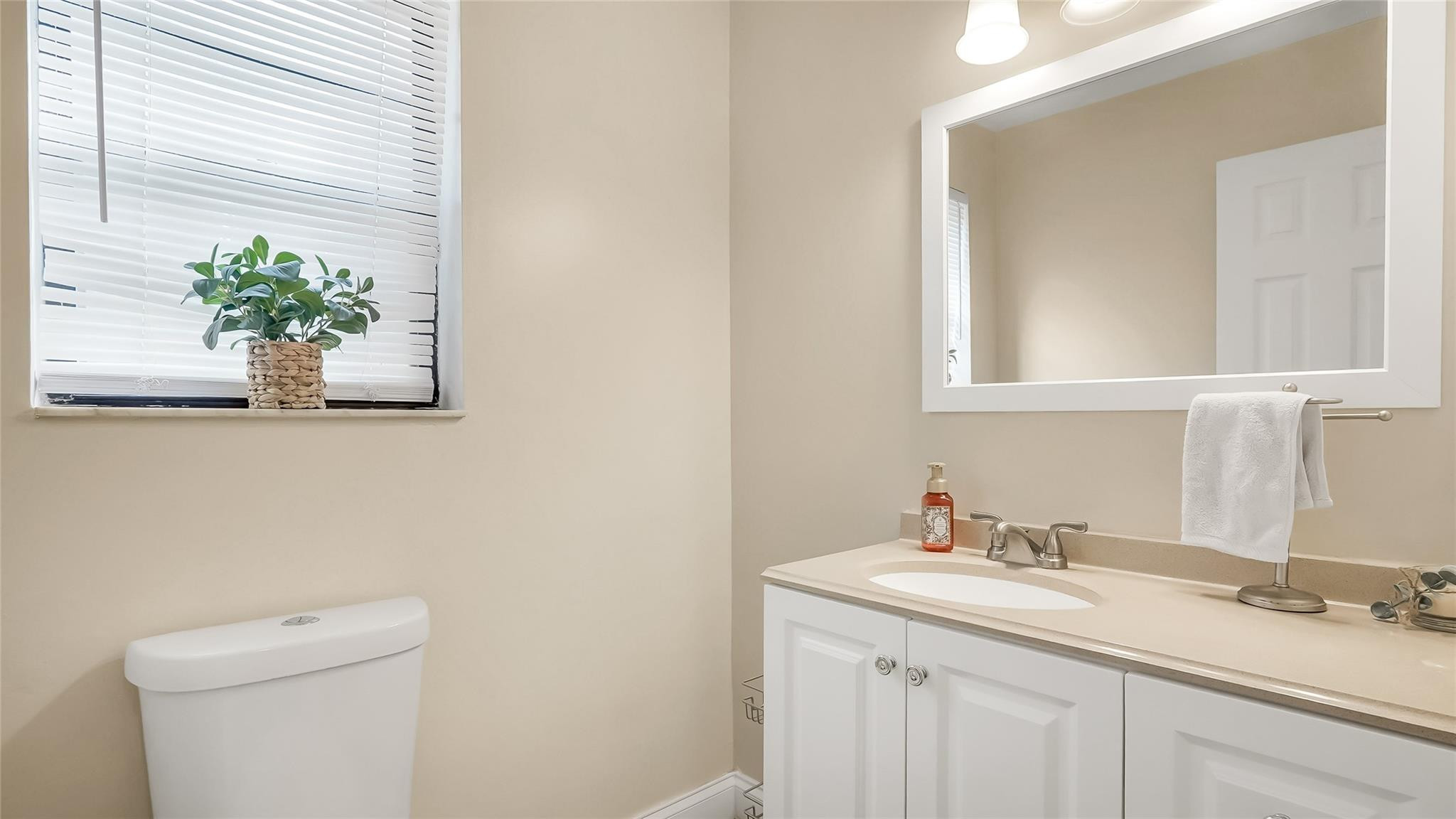 BAYBERRY LAKE - Residential