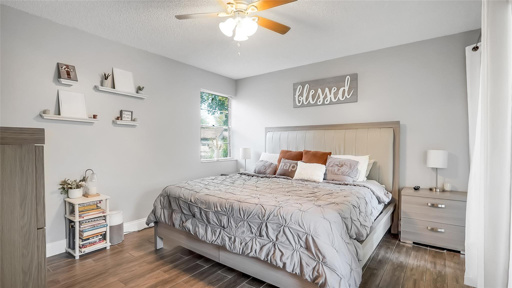 BAYBERRY LAKE - Residential