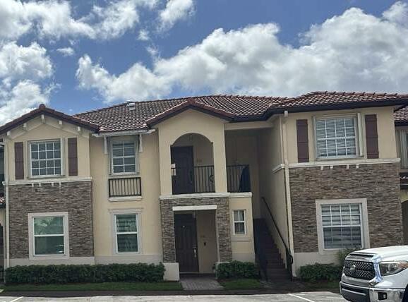 VILLAS AT CARMEL CONDO NO 1 - Residential Lease