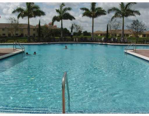 VILLAS AT CARMEL CONDO NO 1 - Residential Lease