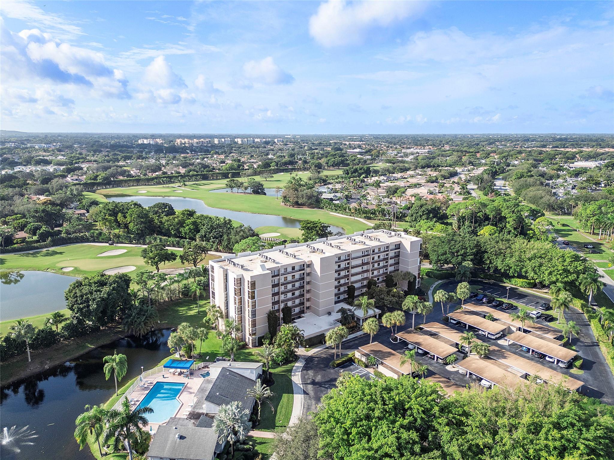 CLUB ROYALE - Residential