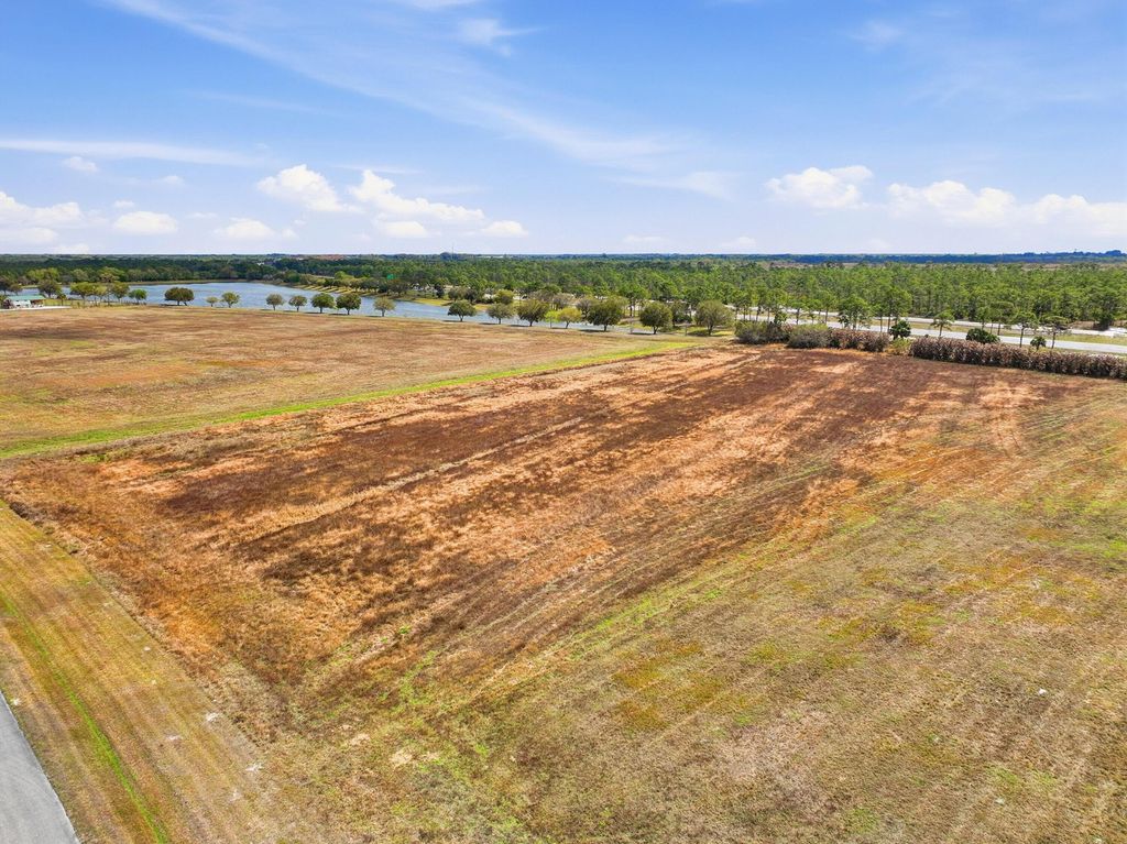 Photo of 3280 SW Briarbrook Way, Palm City, FL 34990 (MLS # R11168475)