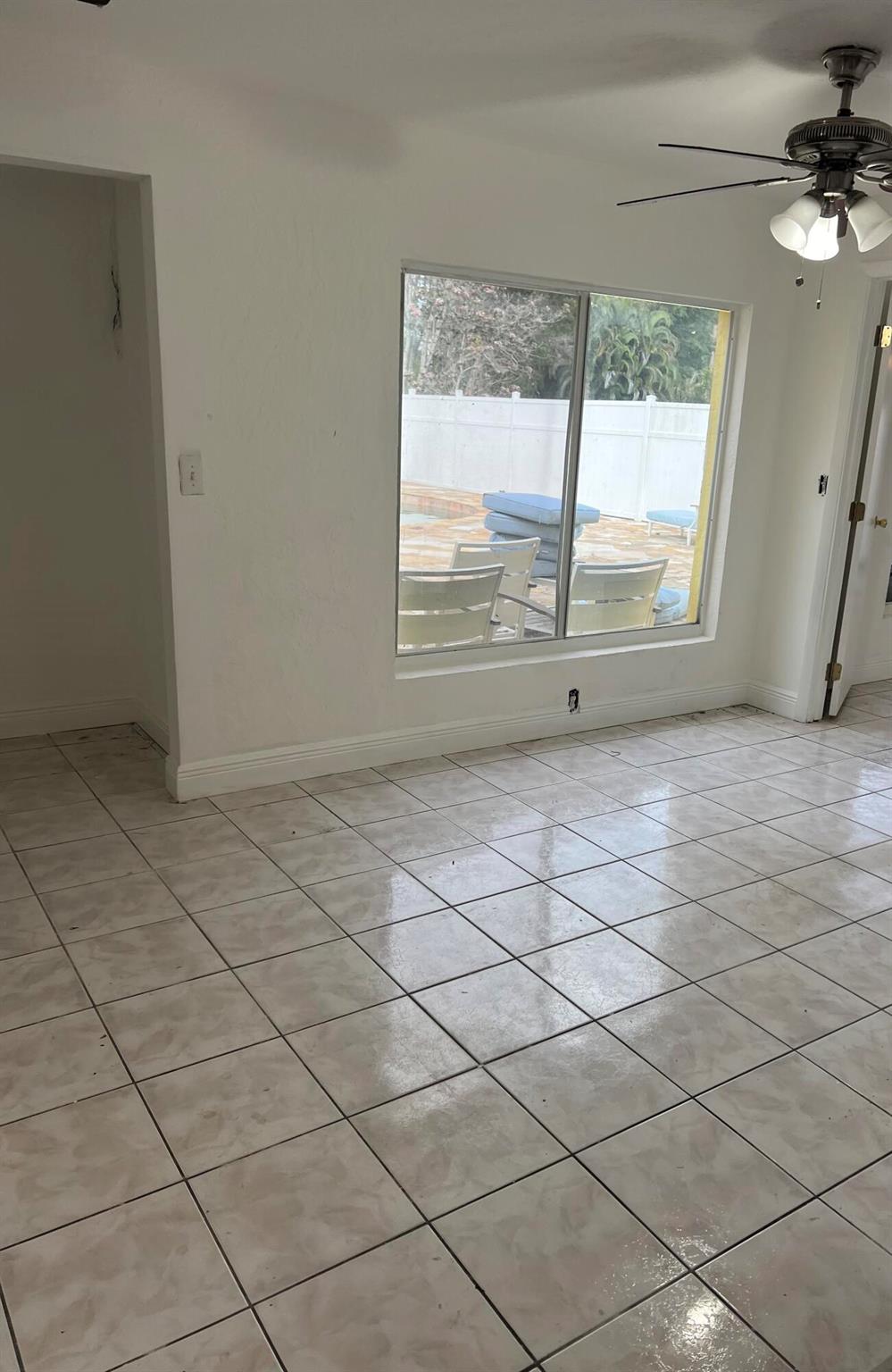 PALM BEACH FARMS CO 3 - Residential