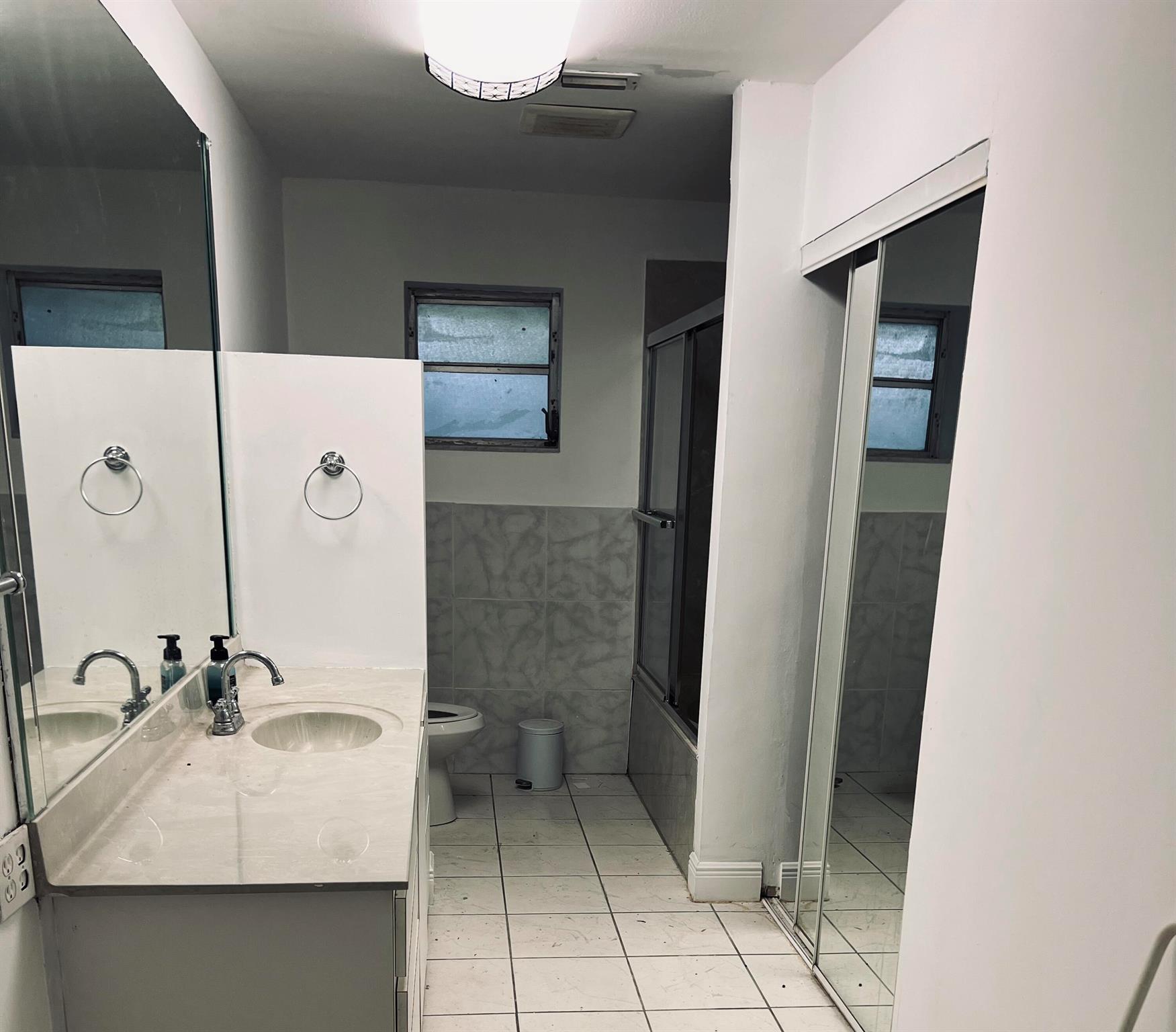 PALM BEACH FARMS CO 3 - Residential