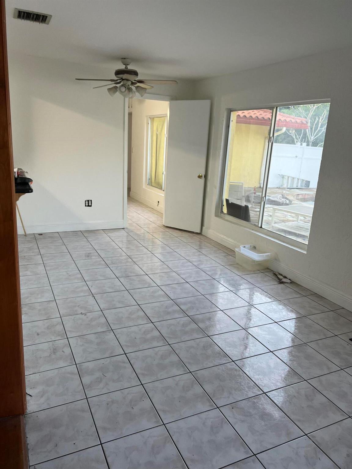 PALM BEACH FARMS CO 3 - Residential