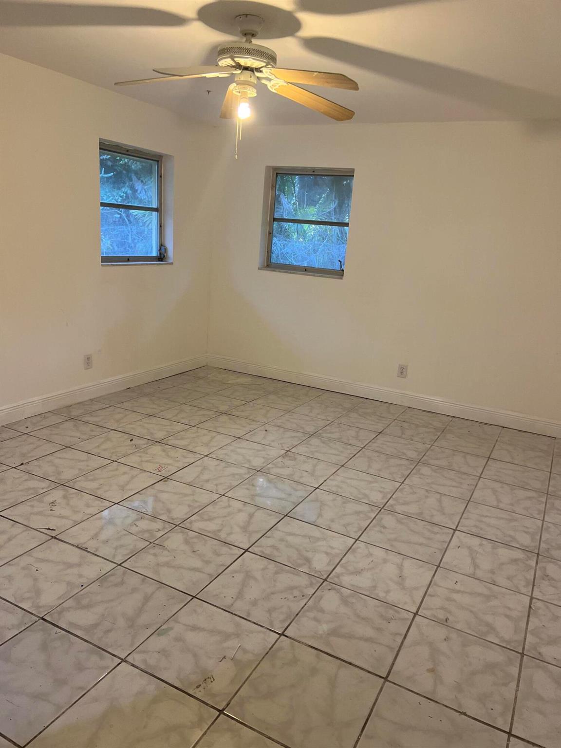 PALM BEACH FARMS CO 3 - Residential