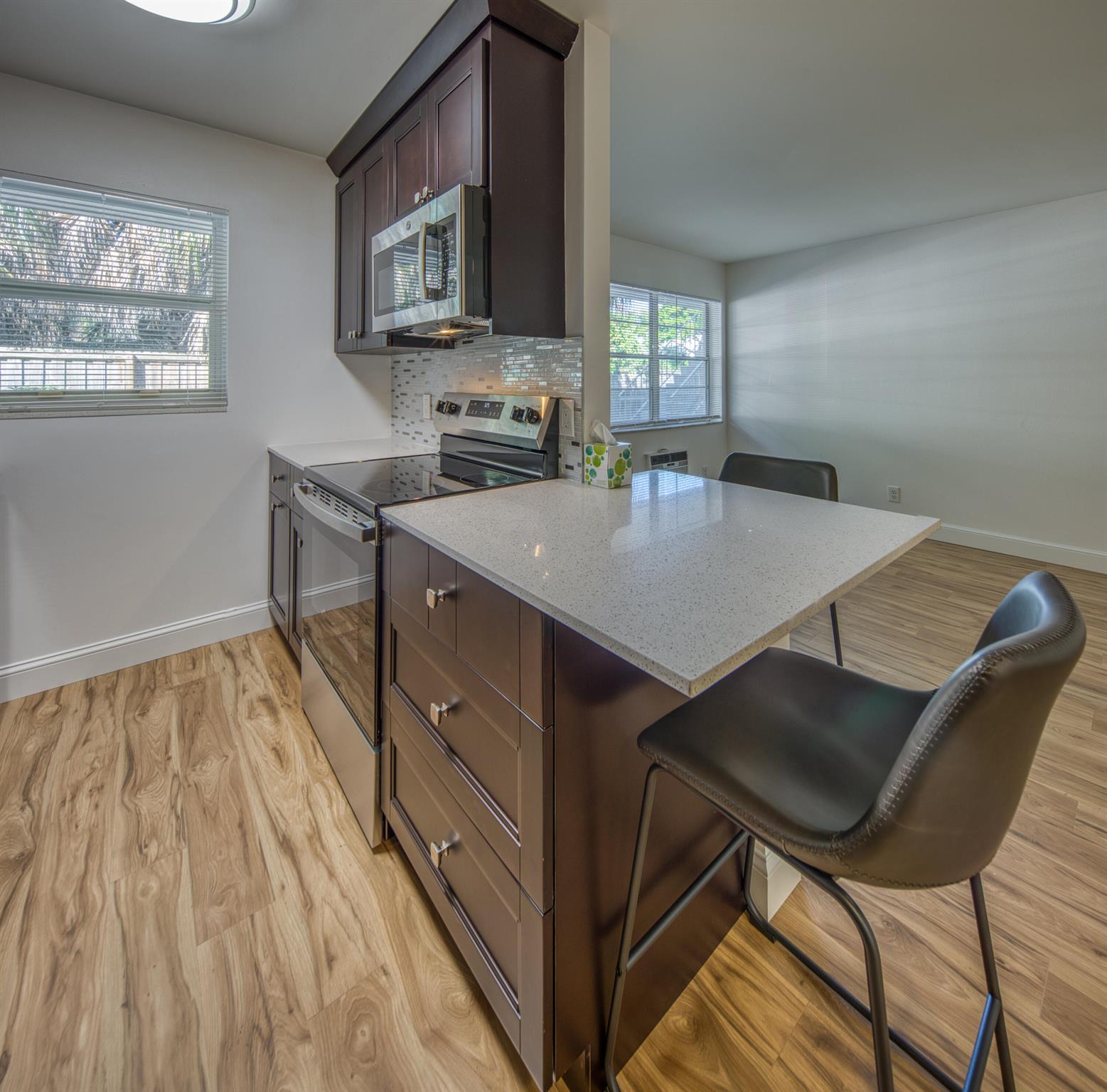TOWNSITE APTS SEVEN CONDO - Residential Lease