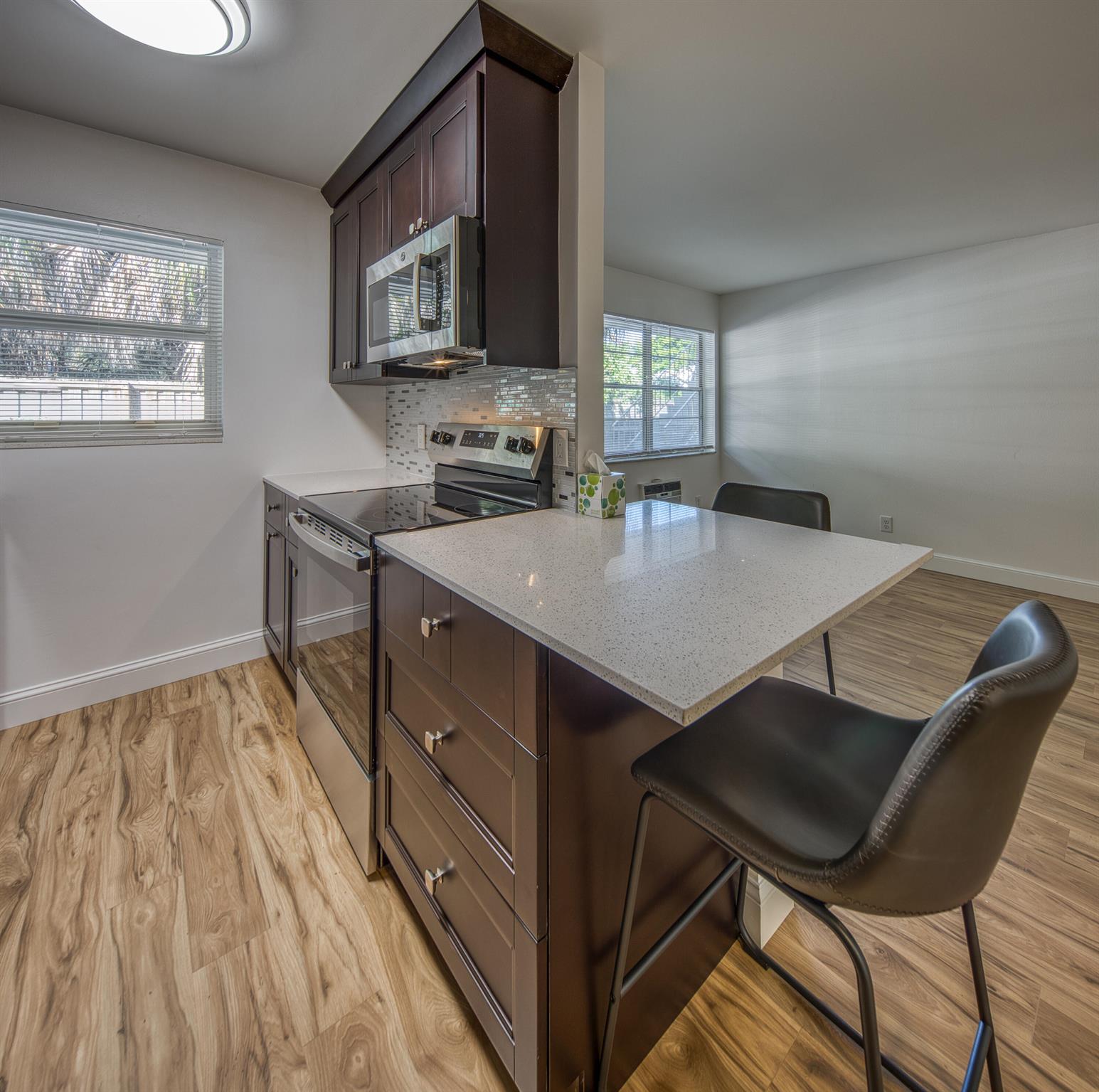 TOWNSITE APTS SEVEN CONDO - Residential Lease