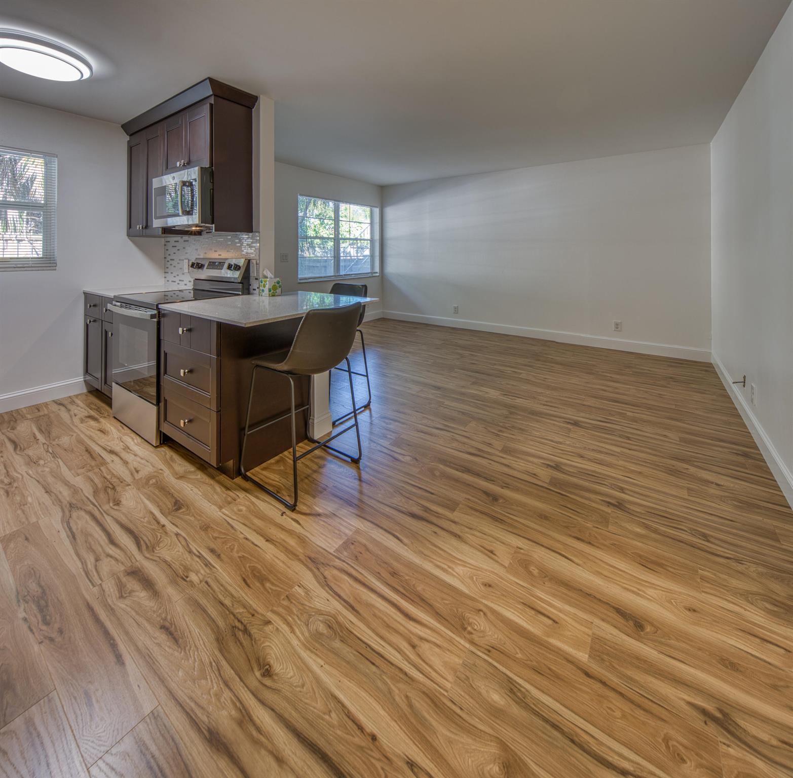 TOWNSITE APTS SEVEN CONDO - Residential Lease