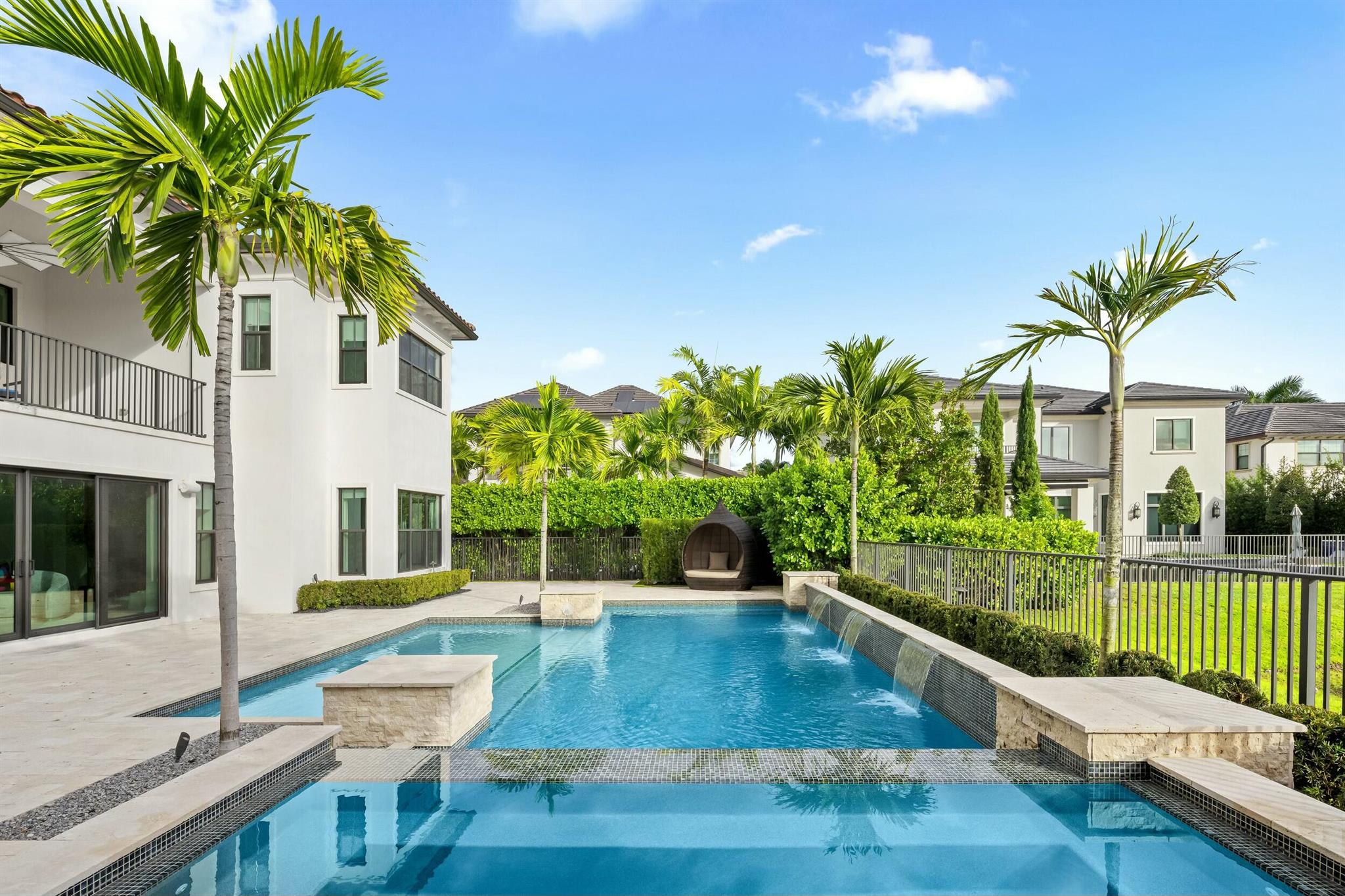 OAKS AT BOCA RATON - Residential
