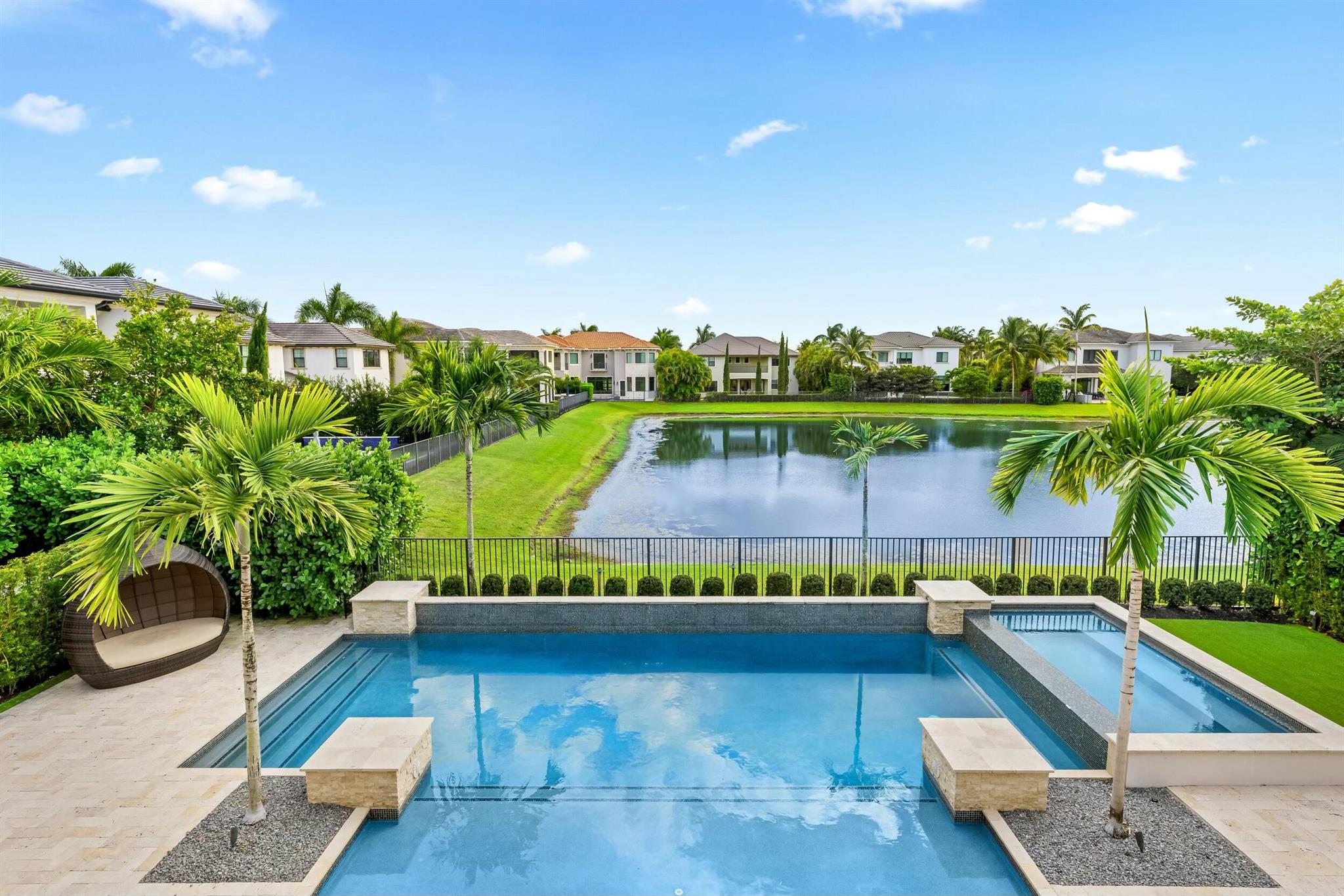 OAKS AT BOCA RATON - Residential