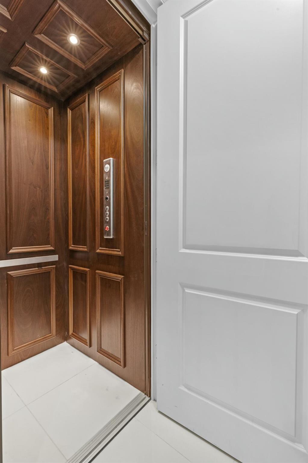 OAKS AT BOCA RATON - Residential