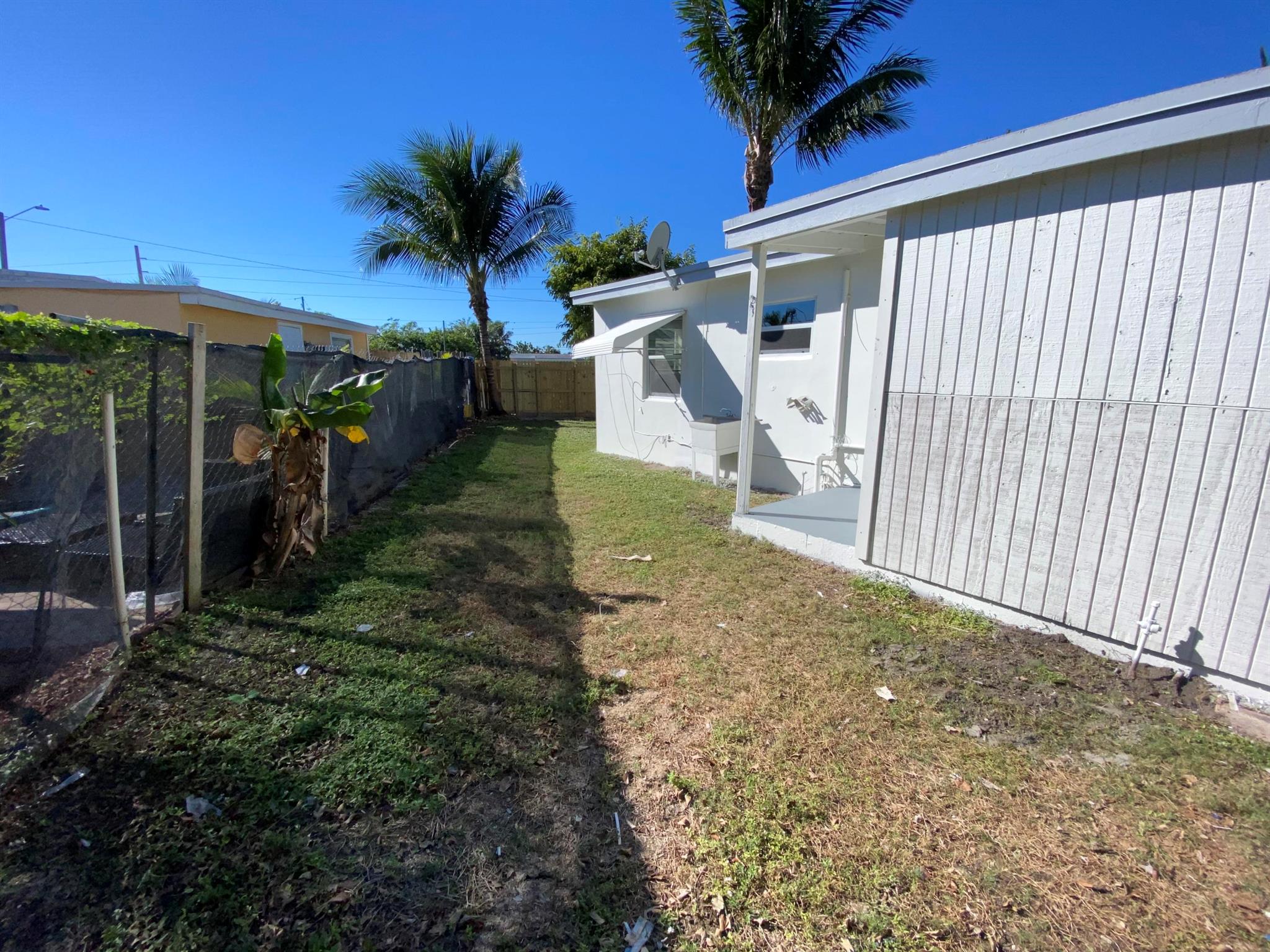 SAN CASTLE 1ST AND 2ND AD - Residential Lease