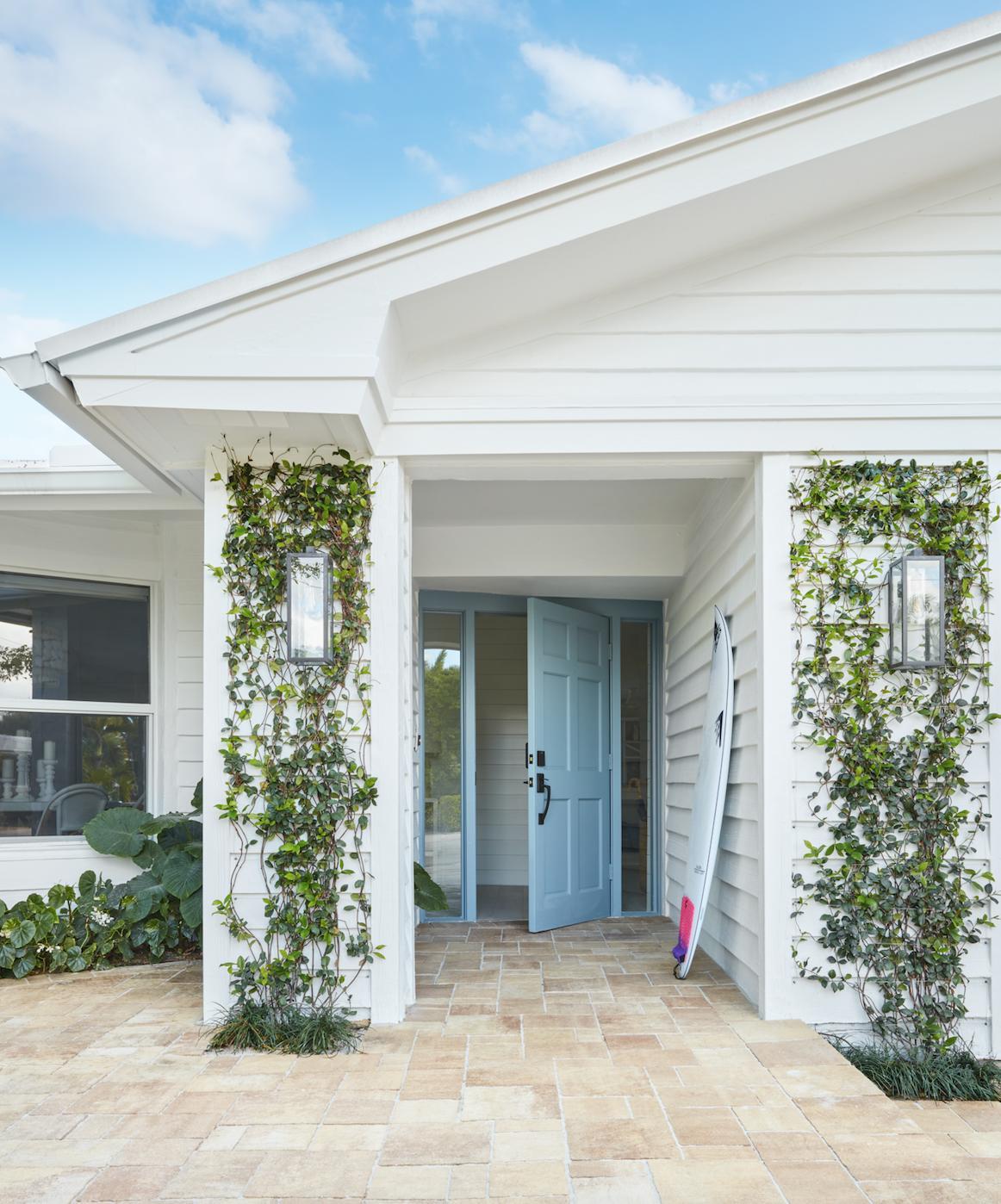 This Palm Beach | Hamptons Chic, beautifully renovated home is ready for those looking for a sophisticated, clean look on the water! Re-imagined as something casual, fresh and fun! Nickel Gap clad walls, furnished by Serena & Lily and splashed with blue and white! Enjoy the sunrise and sunset from your dock or pool. The location in SoSo is just a block from South Flagler, and all kinds of fine dining options in WPB and the island. Shopping, The Norton and Ann Norton Sculpture Museums are both in very close proximity, as is PBI.