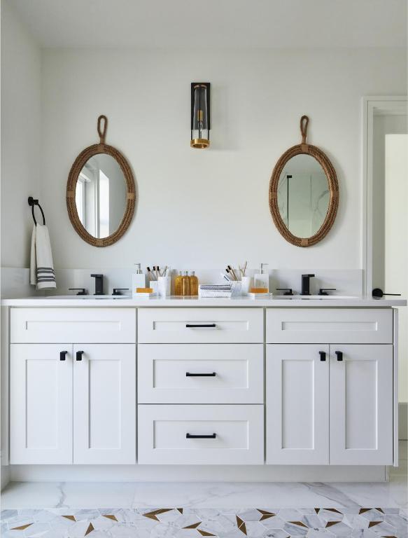 LEWIS SHORE ESTATES 3 - Residential Lease