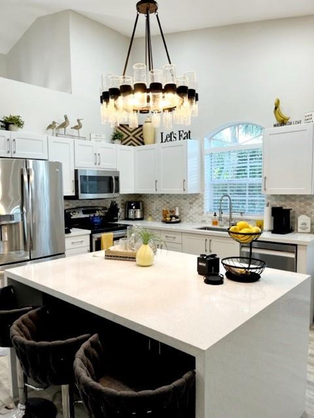 Photo of 15199 Lake Dogwood Rd, Delray Beach, FL 33484 (MLS # F10374362)