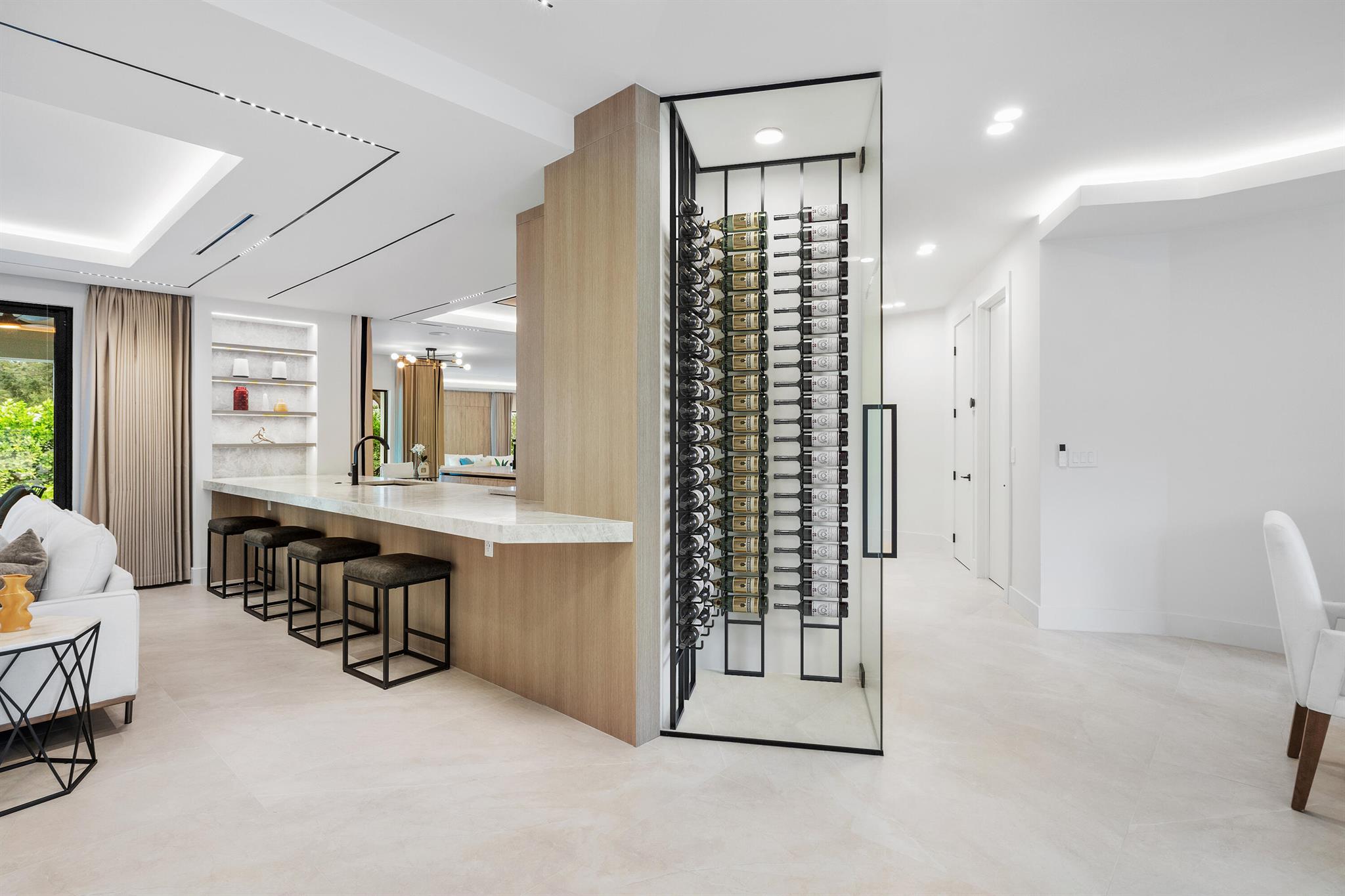 Pine Tree Country club Es - Residential