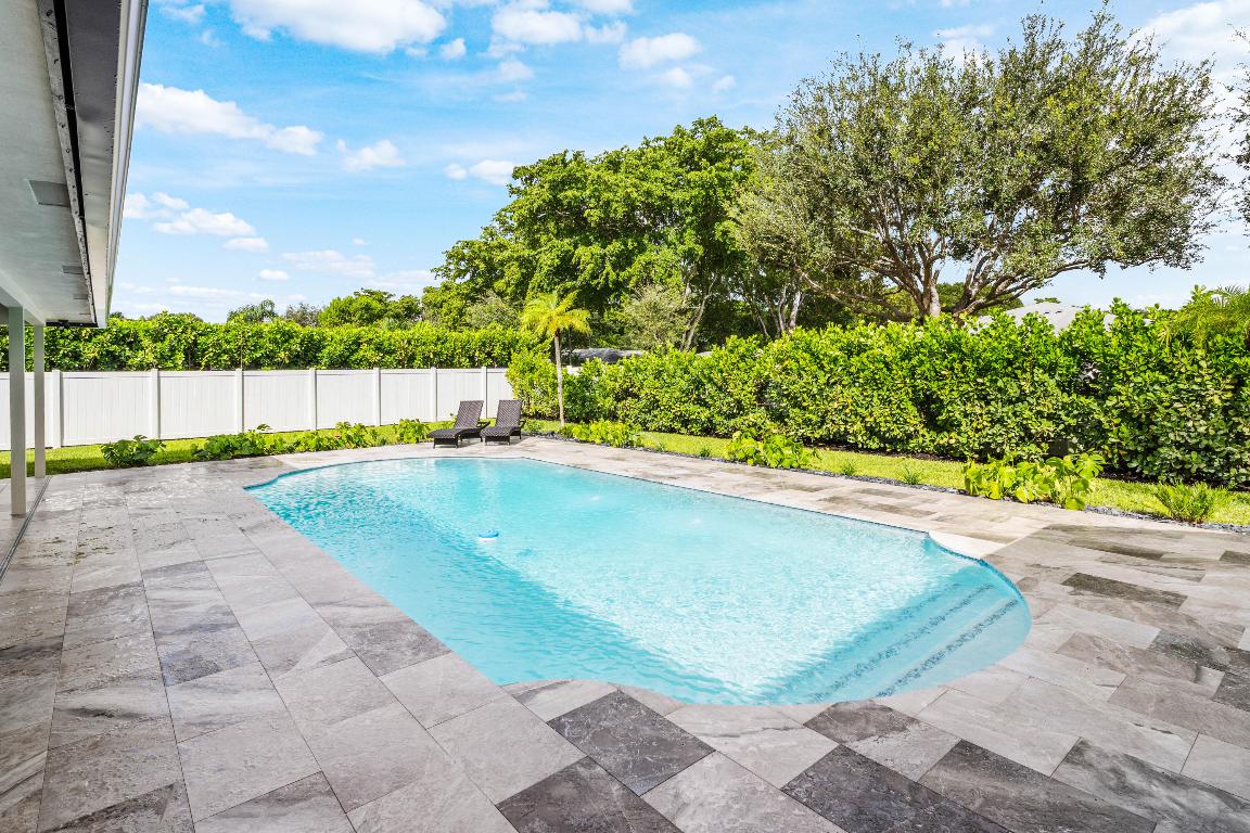 Pine Tree Country club Estates - Residential