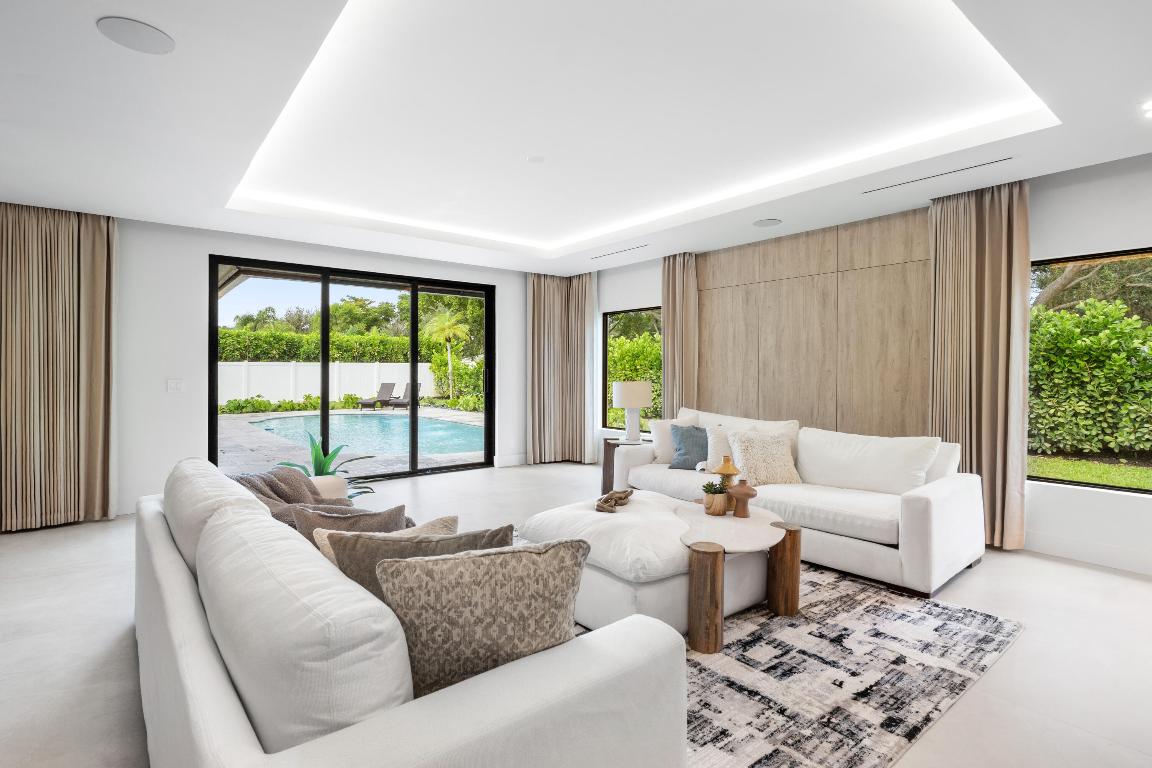 Pine Tree Country club Estates - Residential