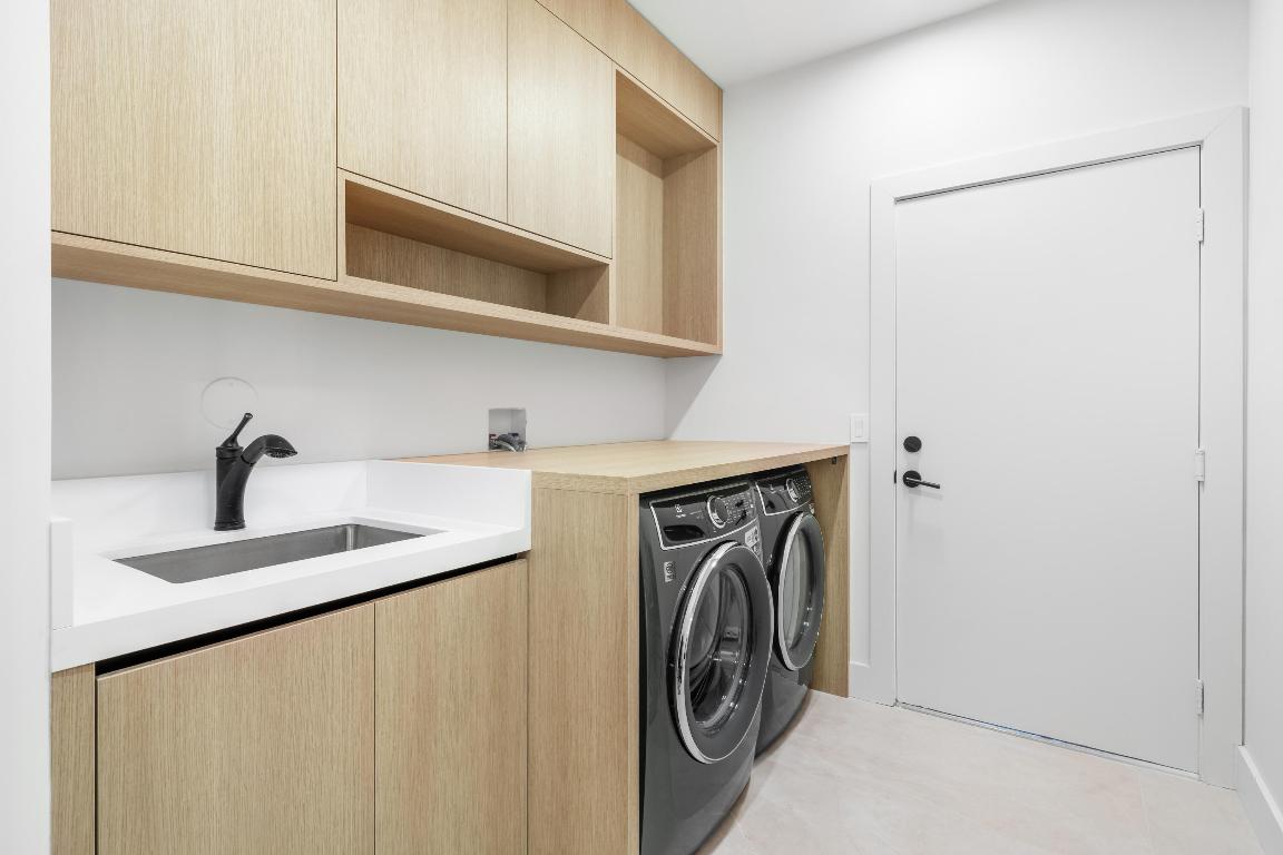 Pine Tree Country club Estates - Residential