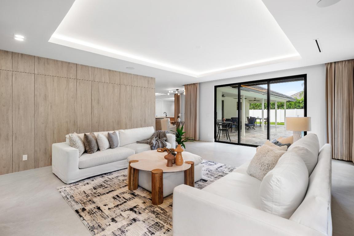 Pine Tree Country club Estates - Residential