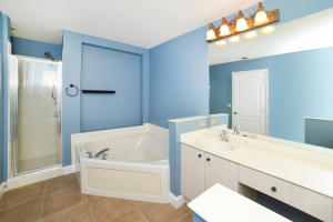 THOROUGHBRED LAKE ESTATES - Residential Lease