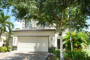 THOROUGHBRED LAKE ESTATES - Residential Lease