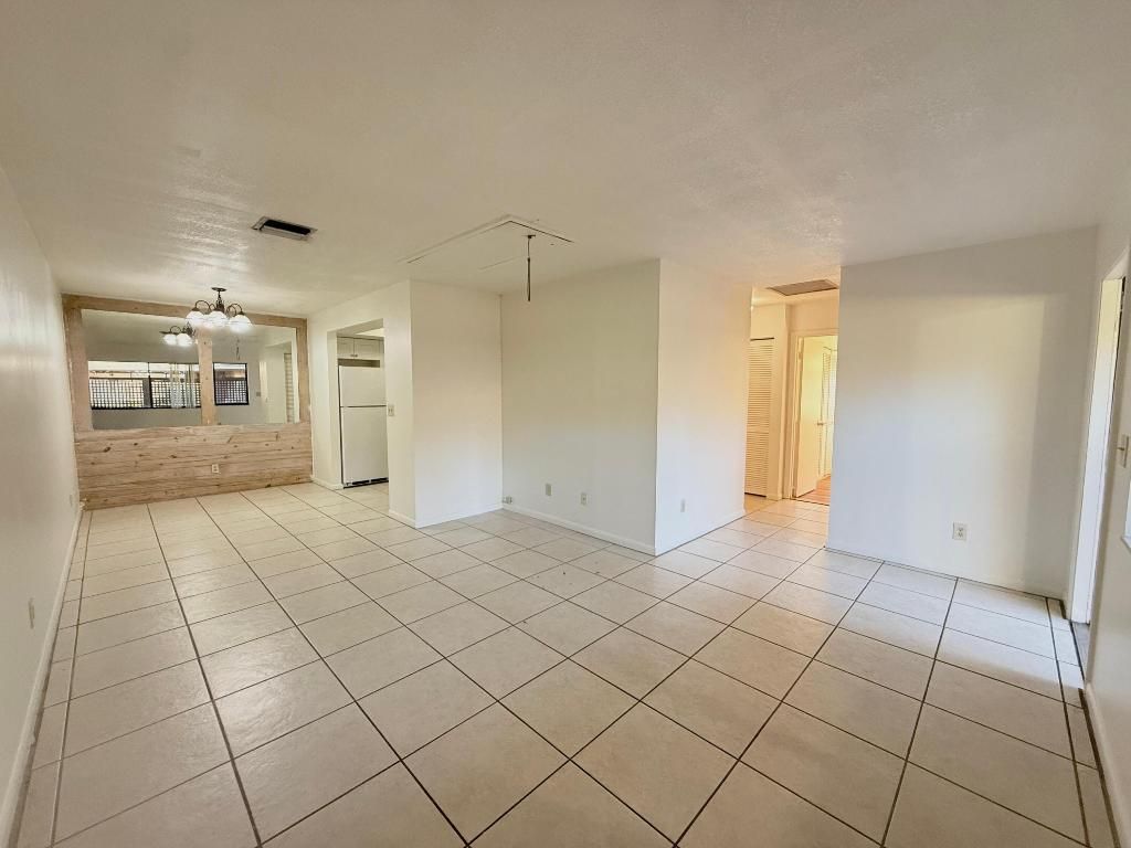 Photo of 3084 Collin Drive #C, West Palm Beach, FL 33406 (MLS # R11152020)