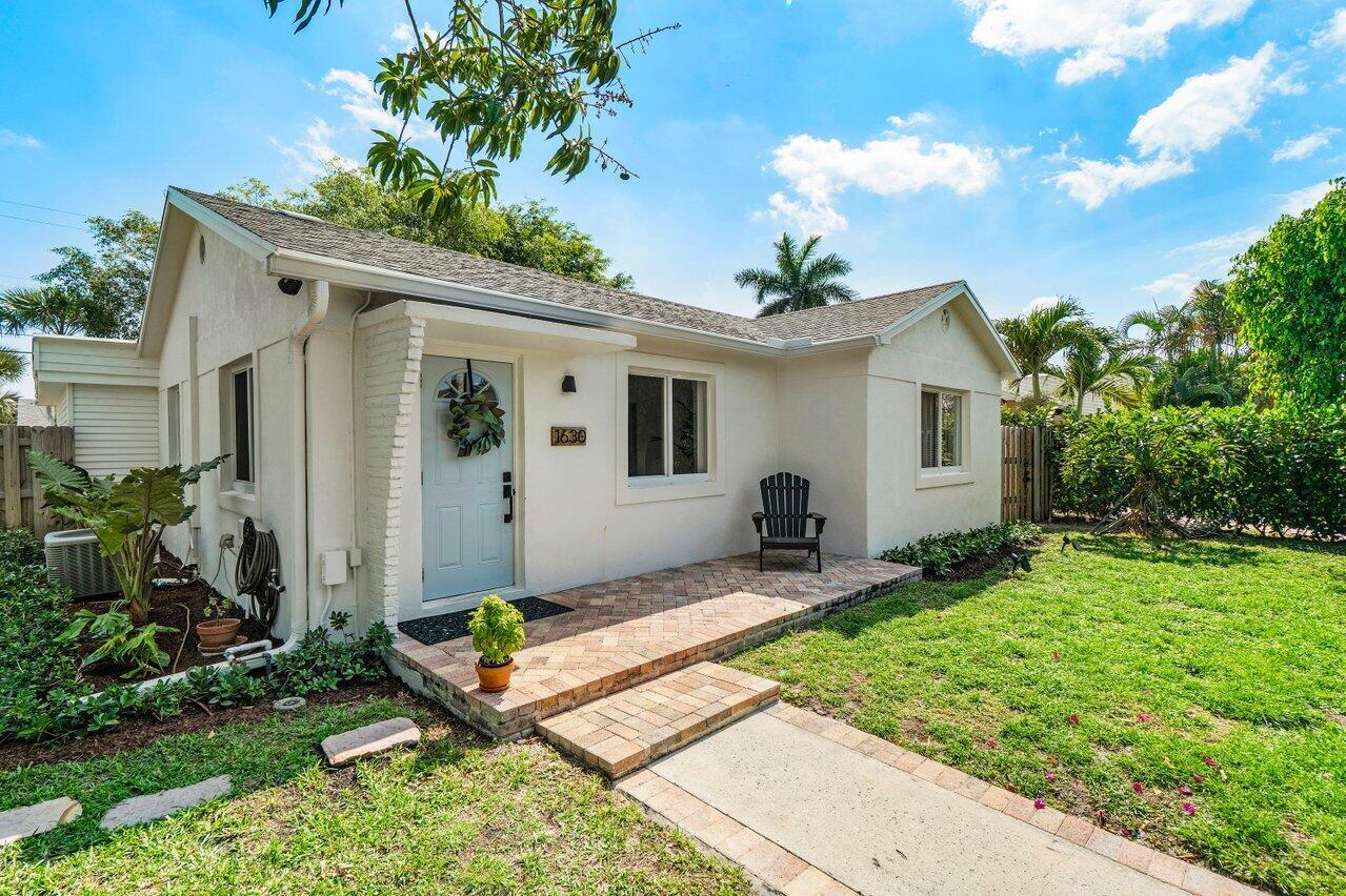 1630 N Ocean Breeze