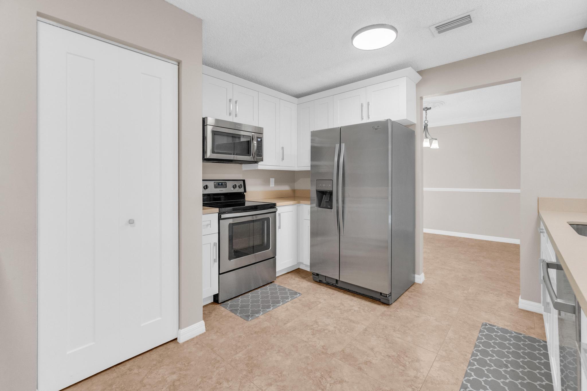 BAY WINDS 4 - Residential