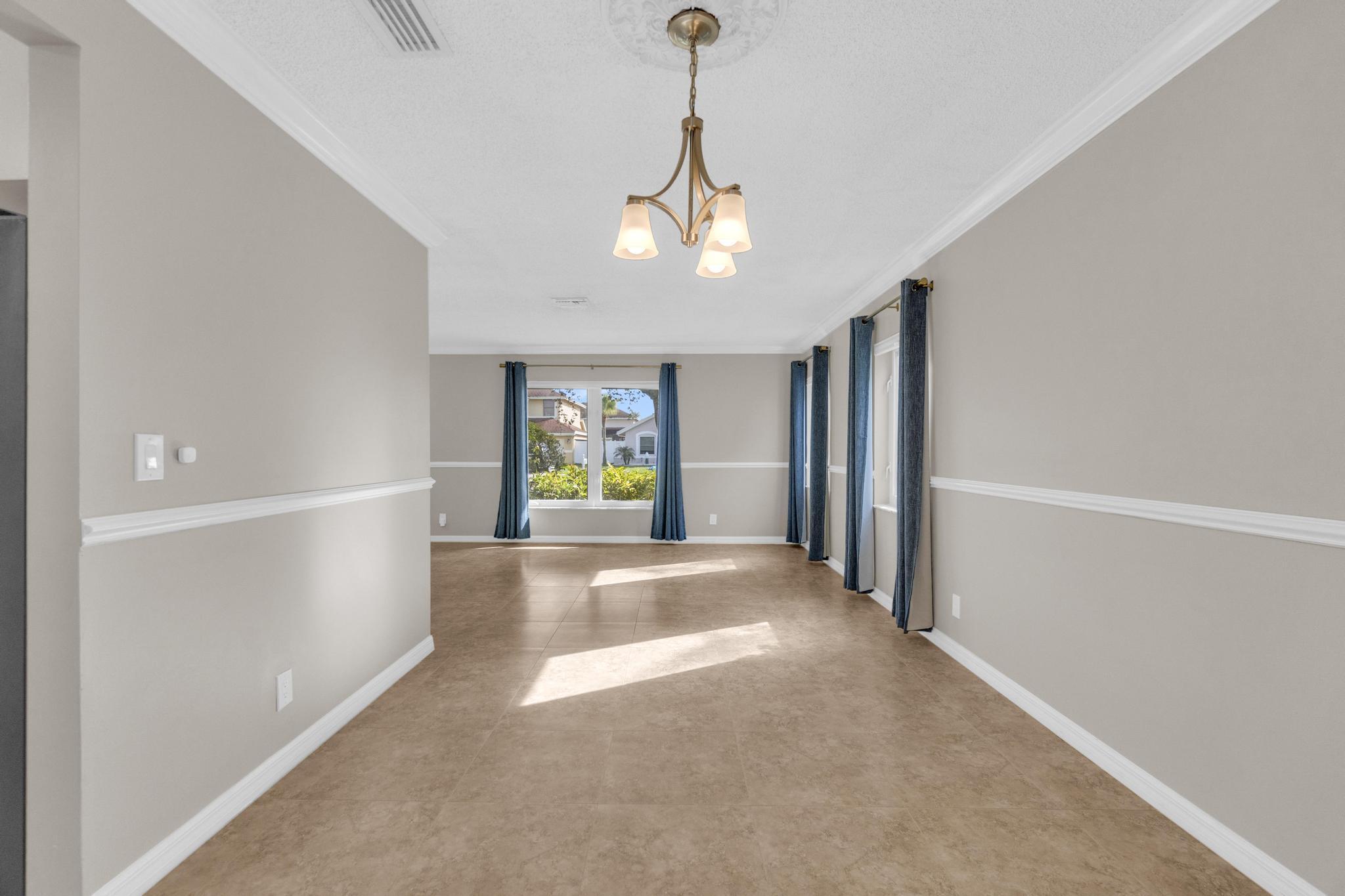 BAY WINDS 4 - Residential