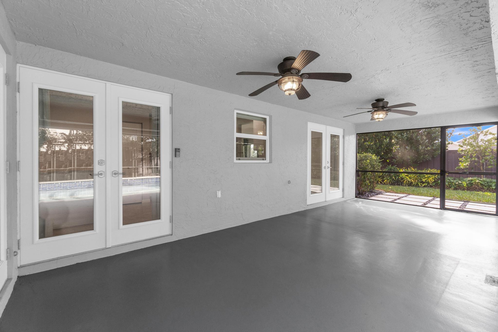 BAY WINDS 4 - Residential