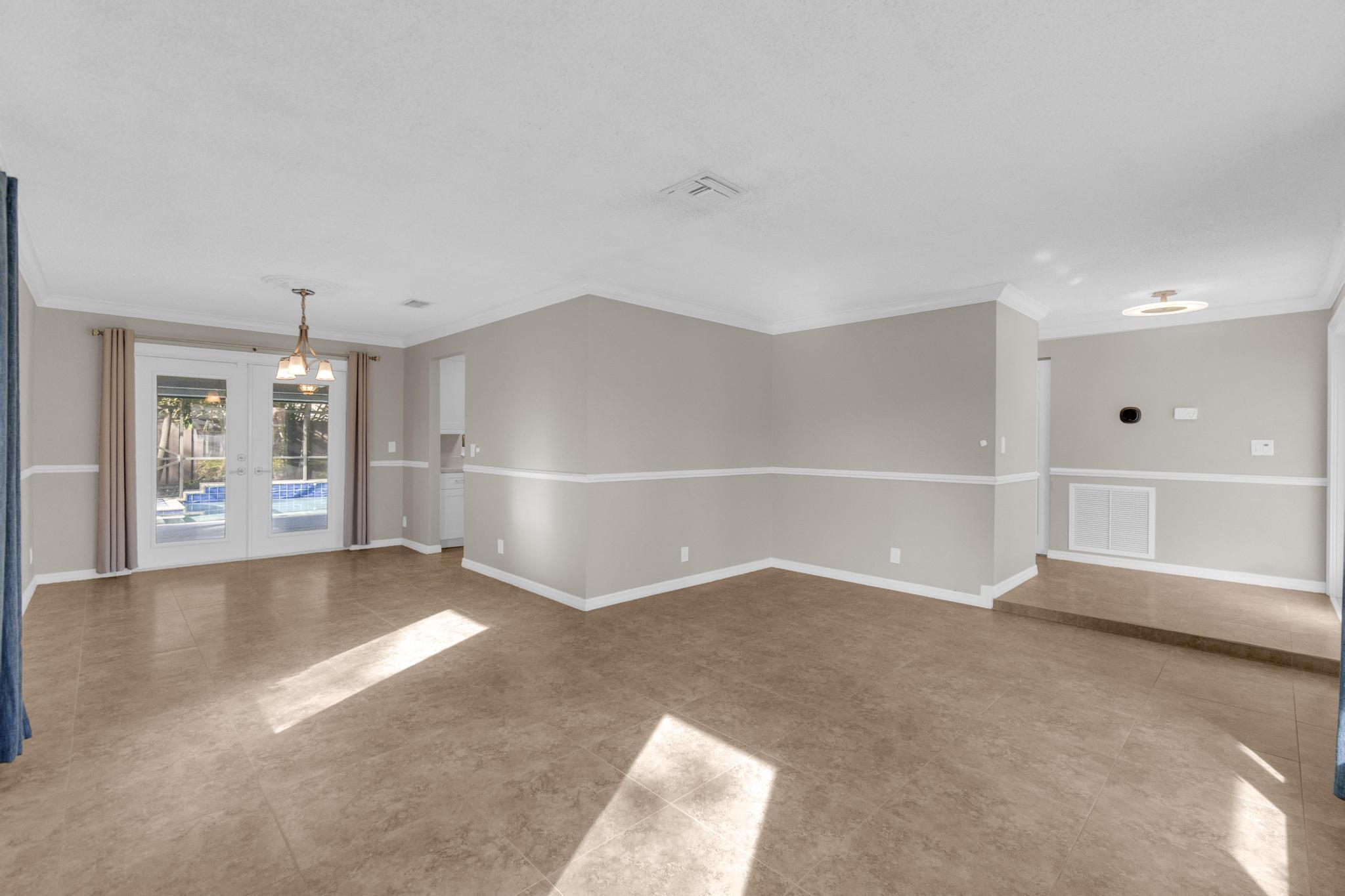 BAY WINDS 4 - Residential