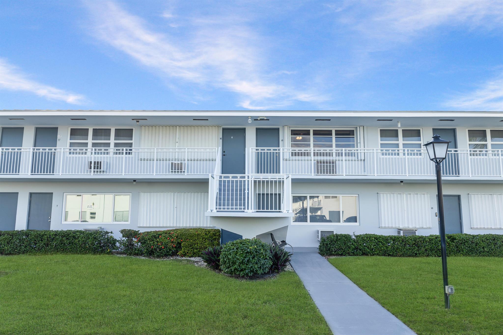 HAMPSHIRE GARDENS - Residential