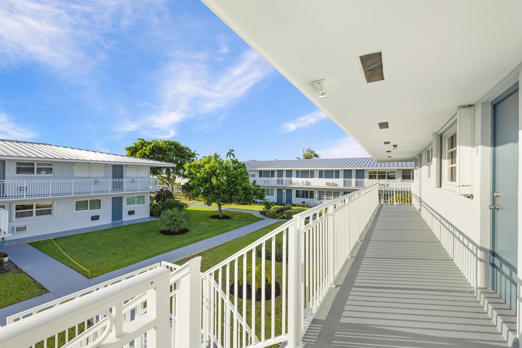 HAMPSHIRE GARDENS - Residential