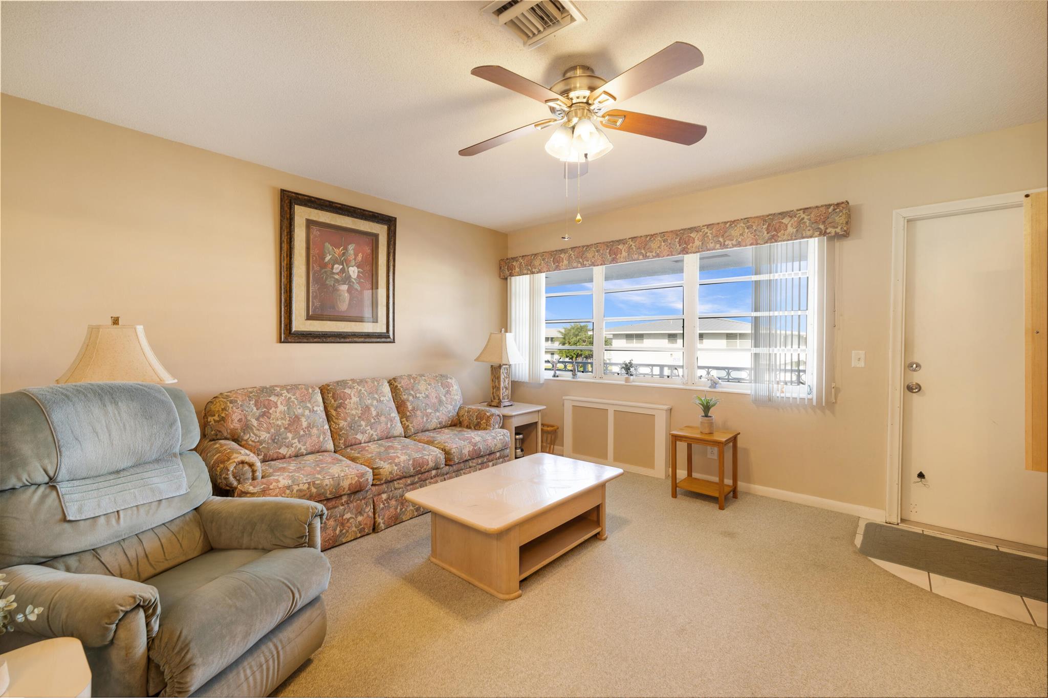 HAMPSHIRE GARDENS - Residential