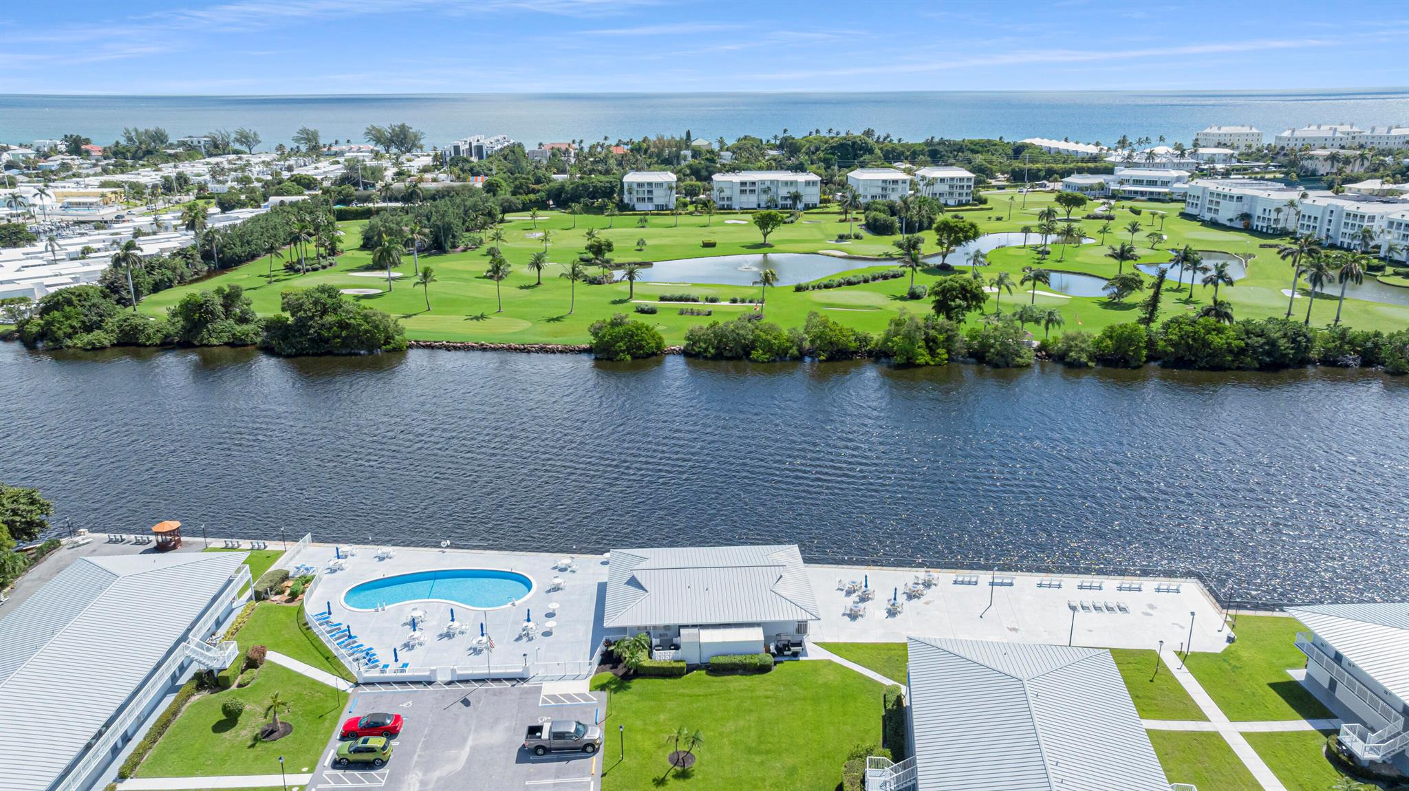 HAMPSHIRE GARDENS - Residential
