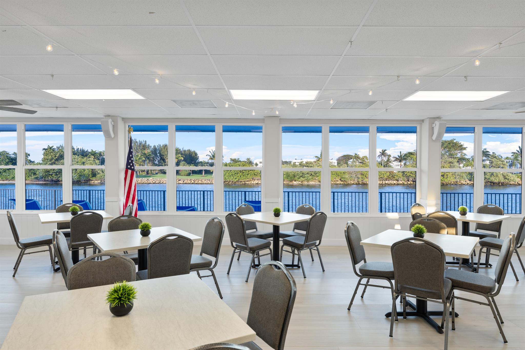 HAMPSHIRE GARDENS - Residential