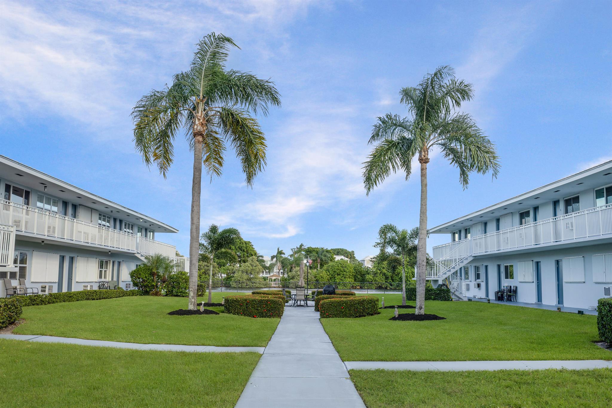 HAMPSHIRE GARDENS - Residential