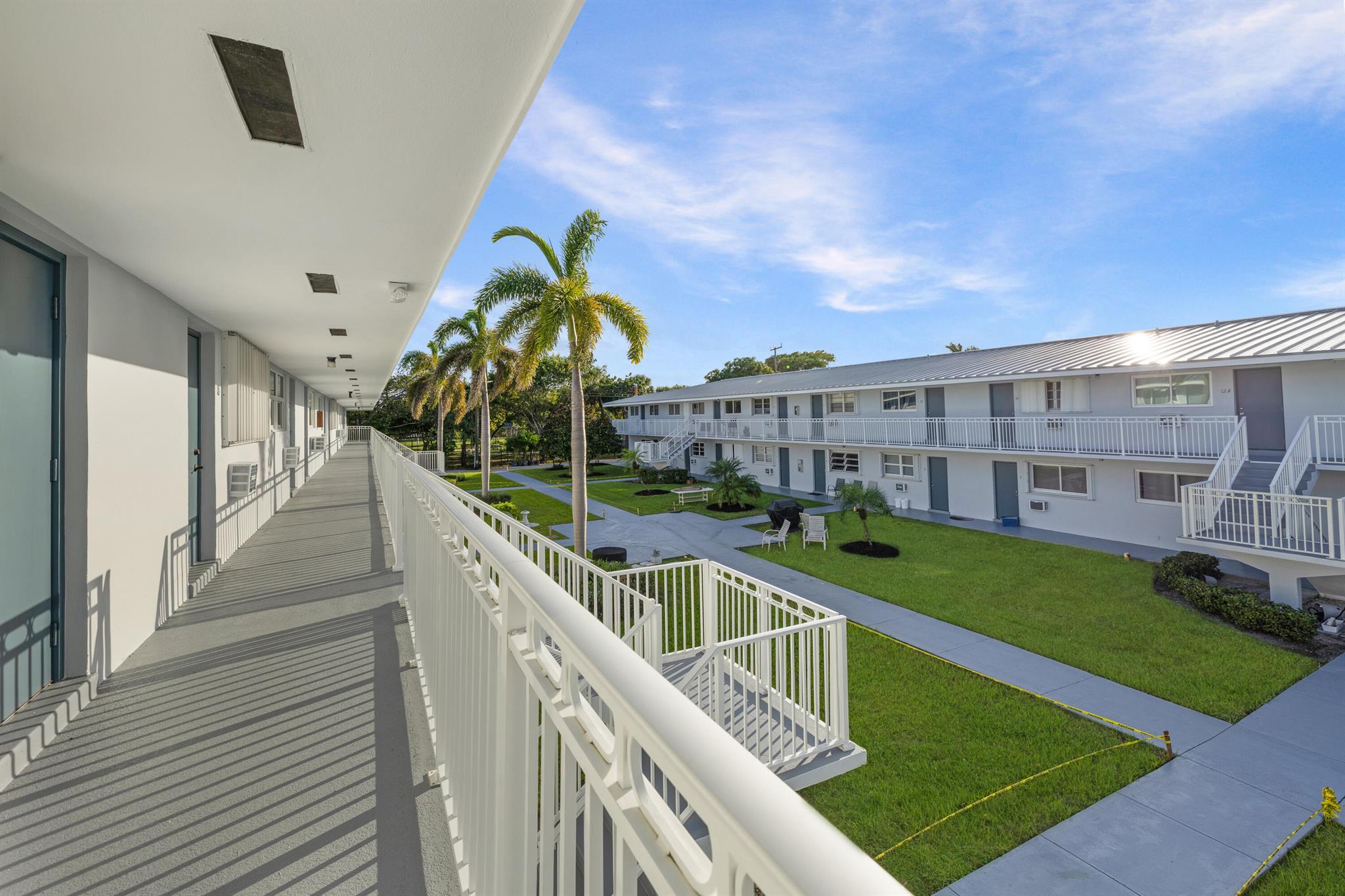 HAMPSHIRE GARDENS - Residential