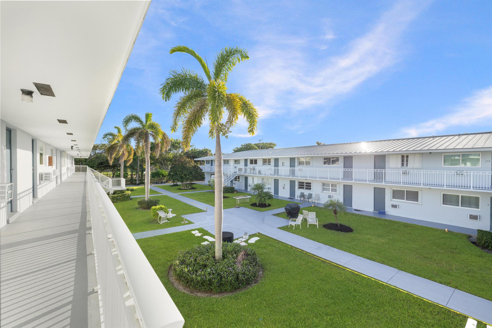 HAMPSHIRE GARDENS - Residential