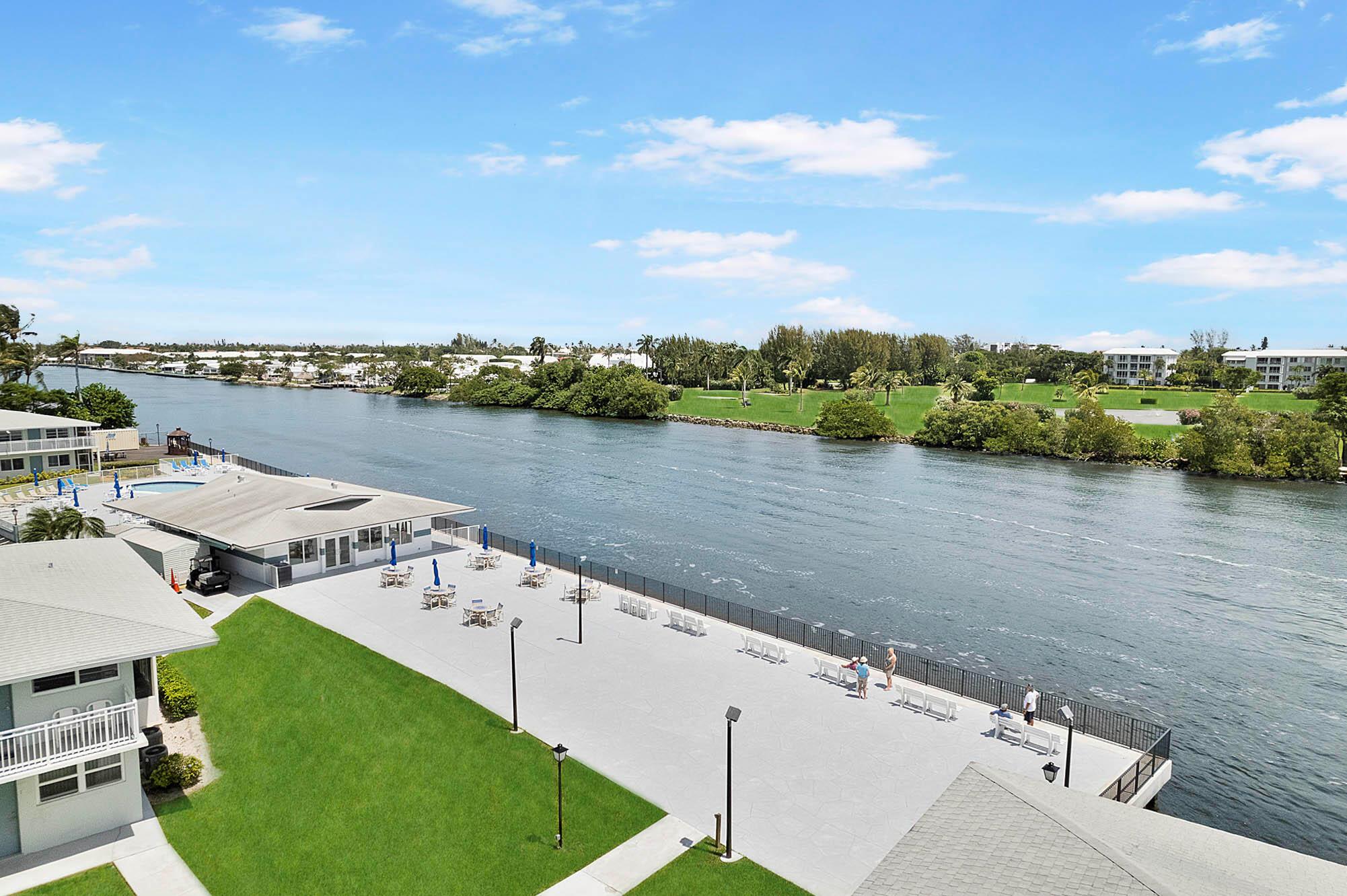 HAMPSHIRE GARDENS - Residential