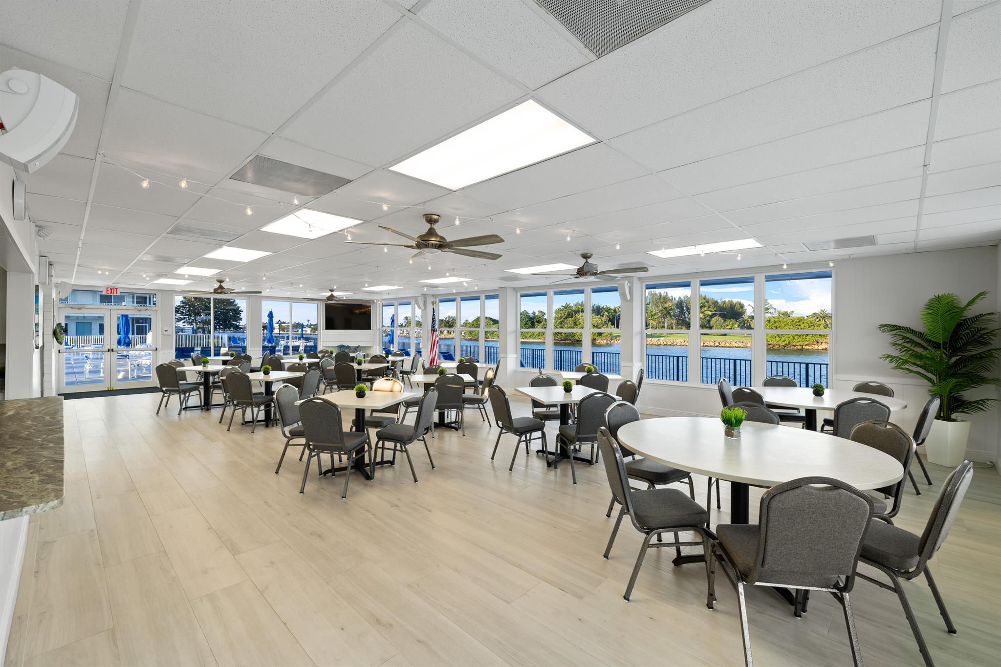 HAMPSHIRE GARDENS - Residential