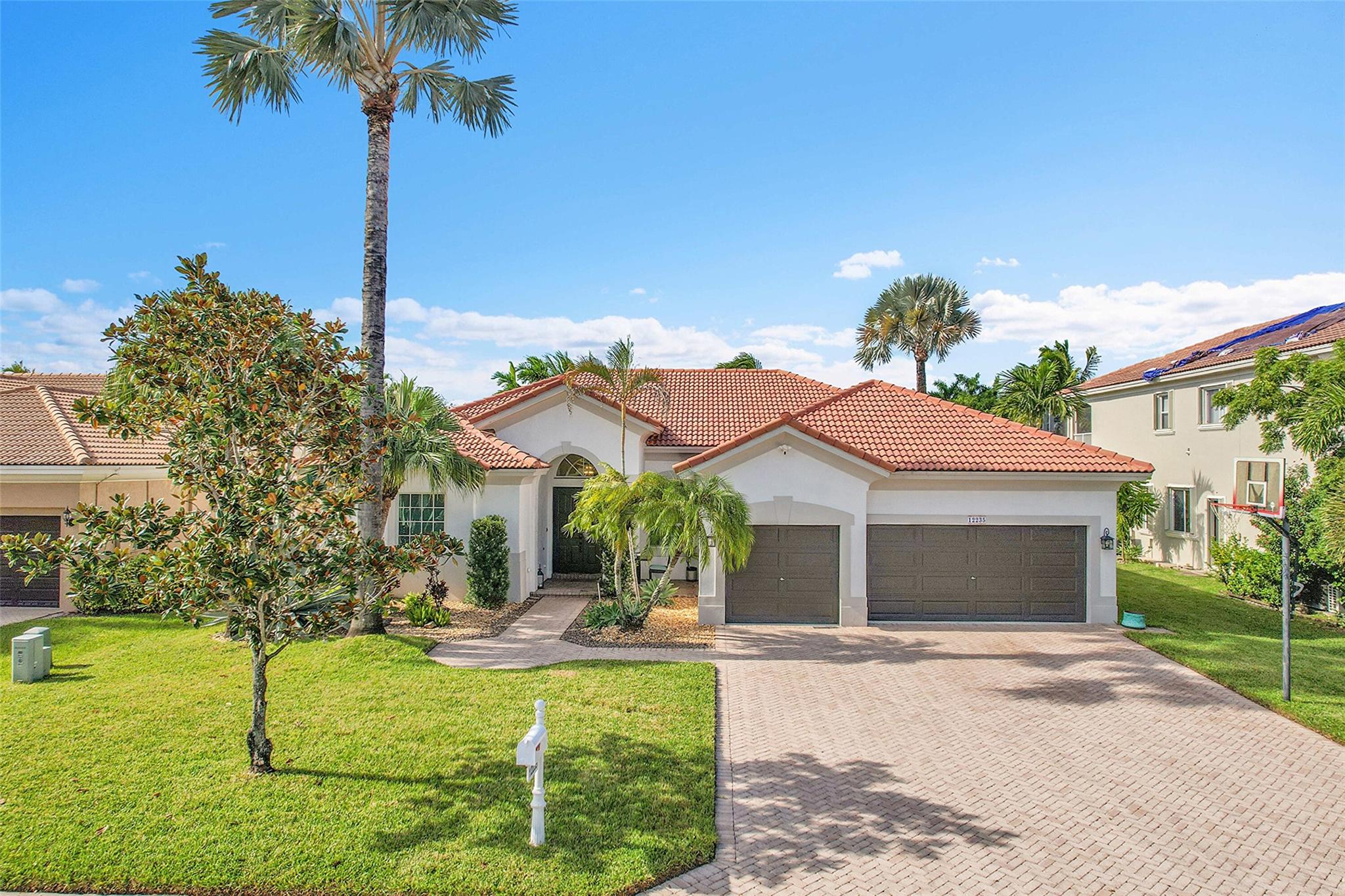 Wyndham Lakes West - Residential