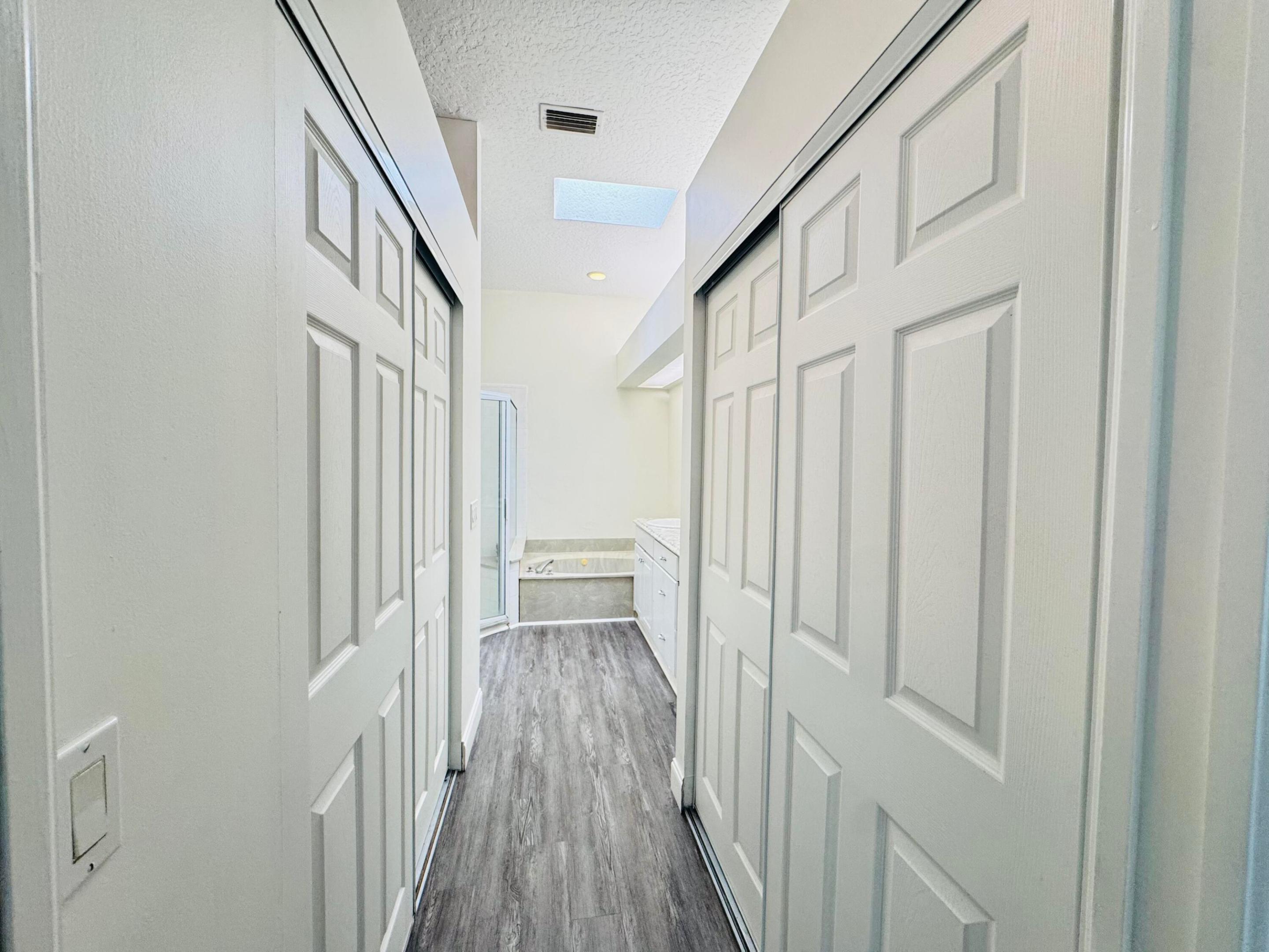 FAIRWAY ISLE PARCEL 8 BLK 15 - Residential