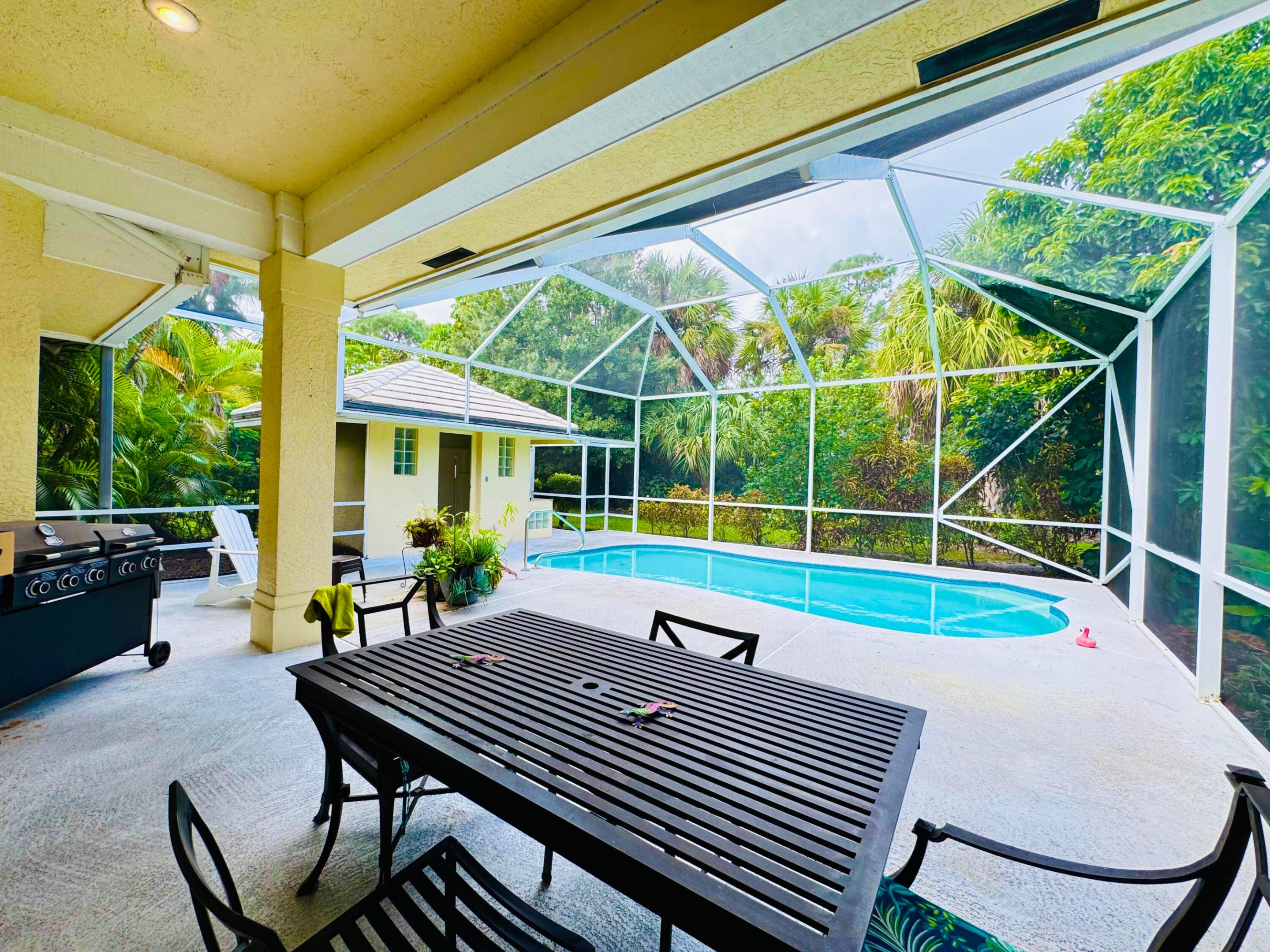 FAIRWAY ISLE PARCEL 8 BLK 15 - Residential