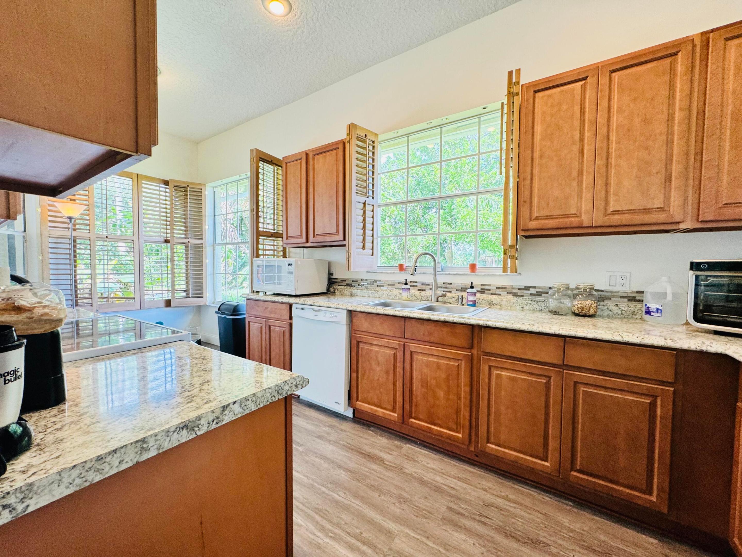 FAIRWAY ISLE PARCEL 8 BLK 15 - Residential