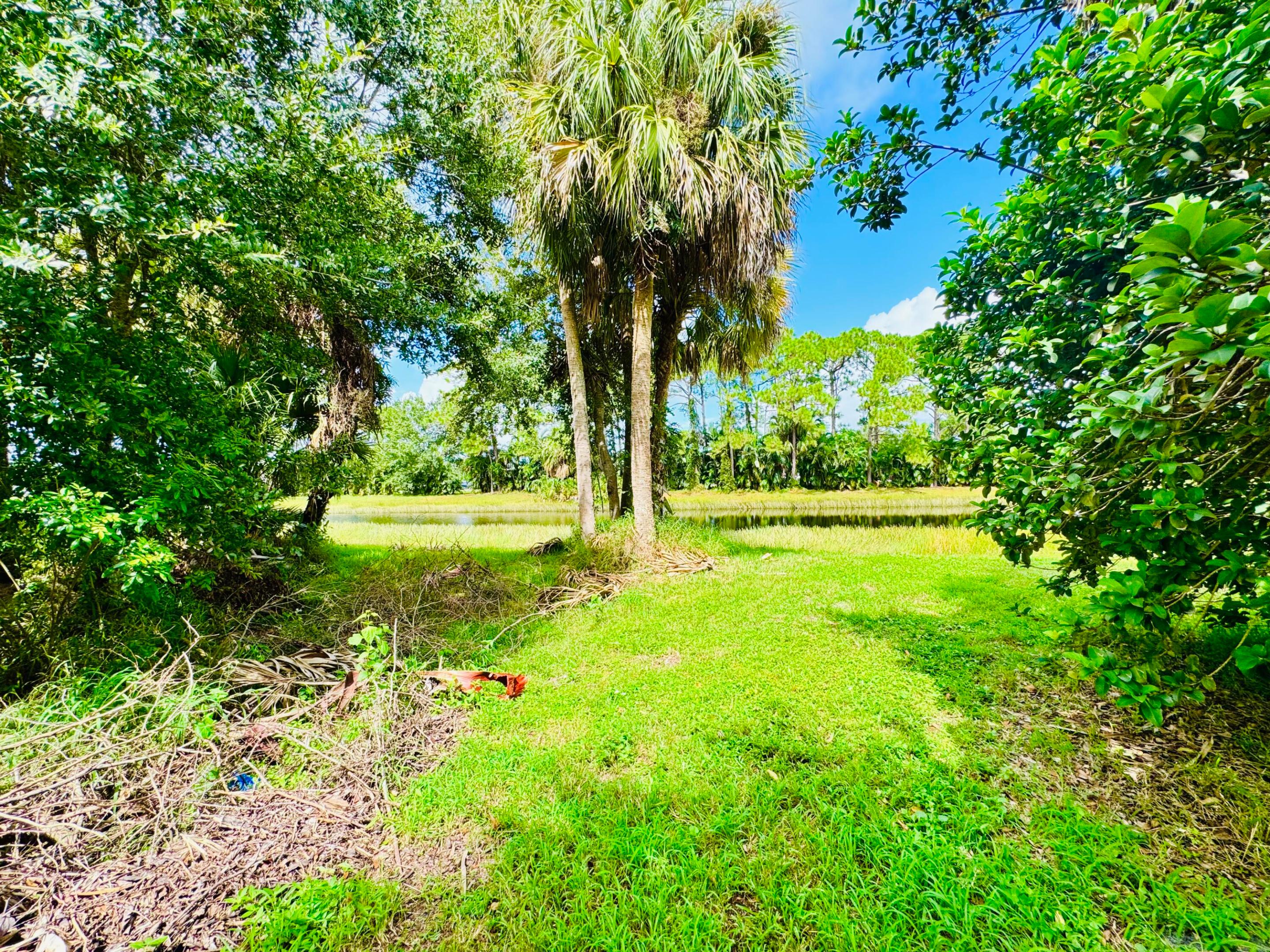 FAIRWAY ISLE PARCEL 8 BLK 15 - Residential