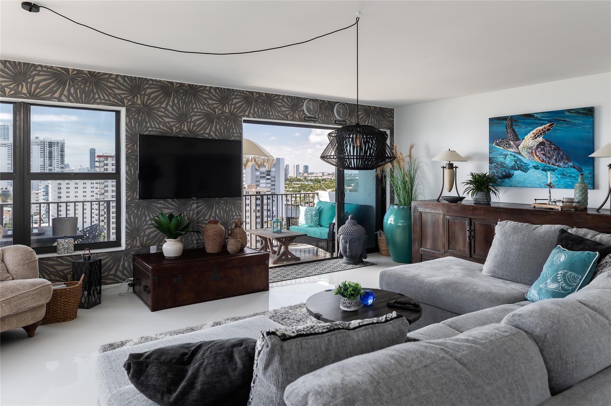 The Summit Condo - Residential
